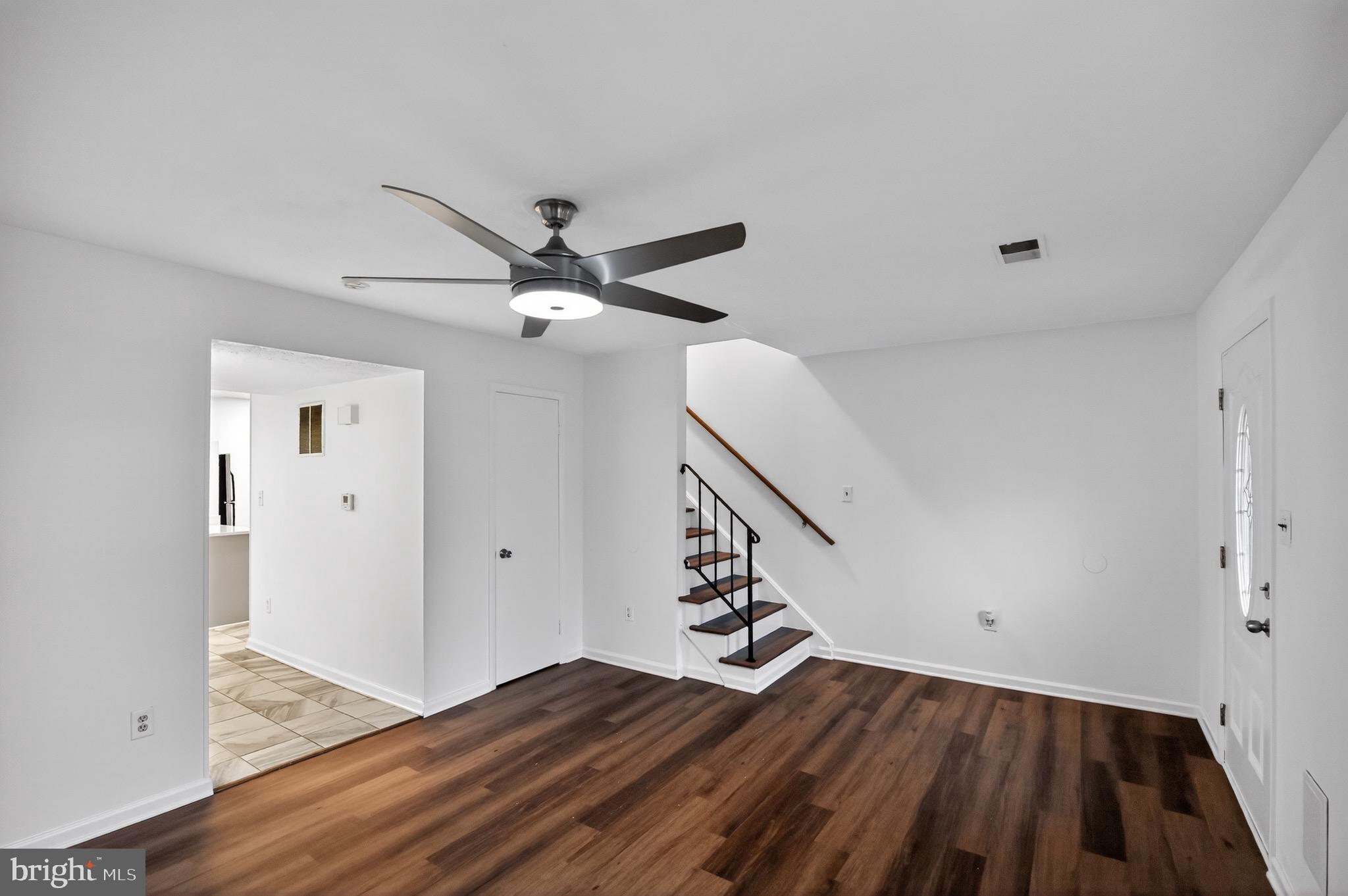 DALE CITY - Residential