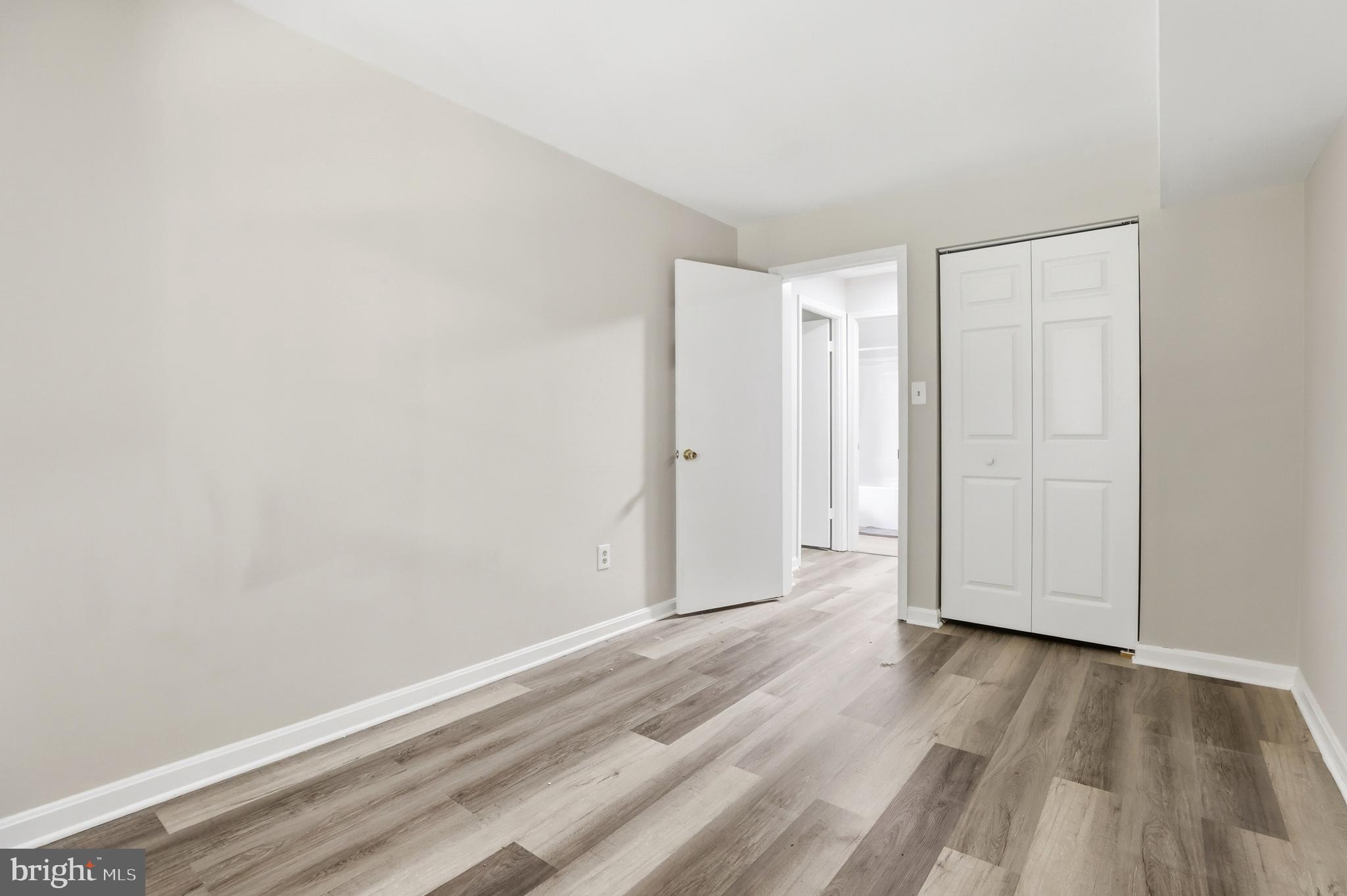 GREENHILLS - Residential