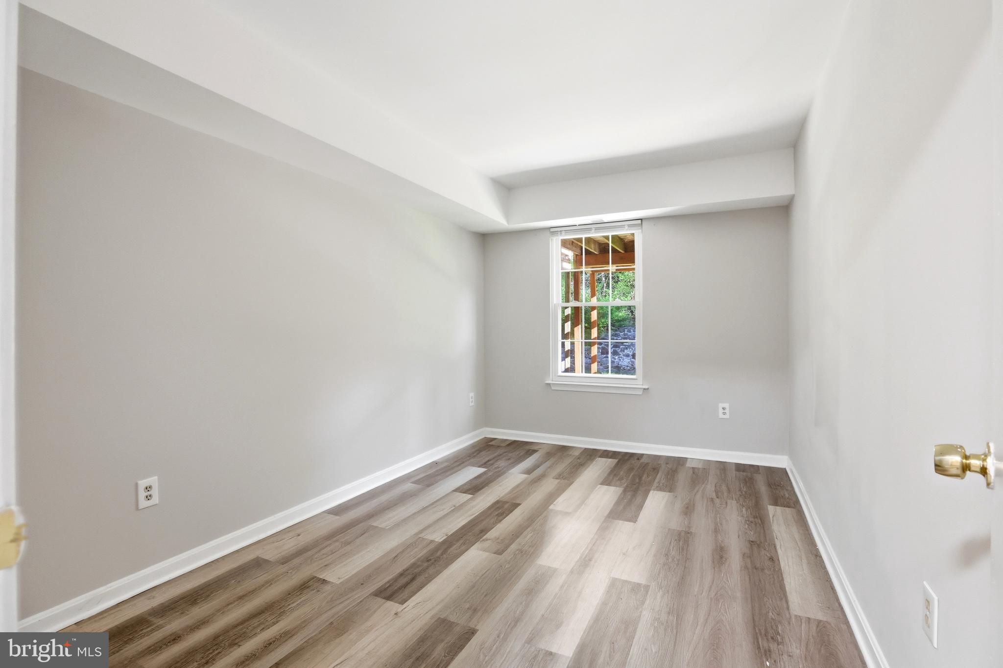 GREENHILLS - Residential