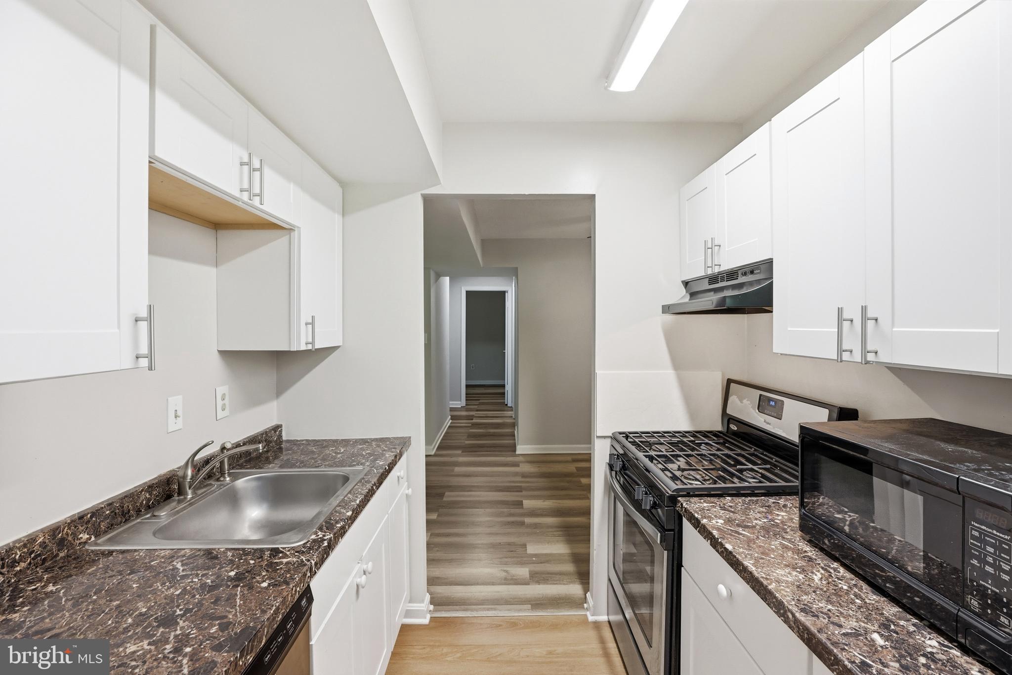 GREENHILLS - Residential
