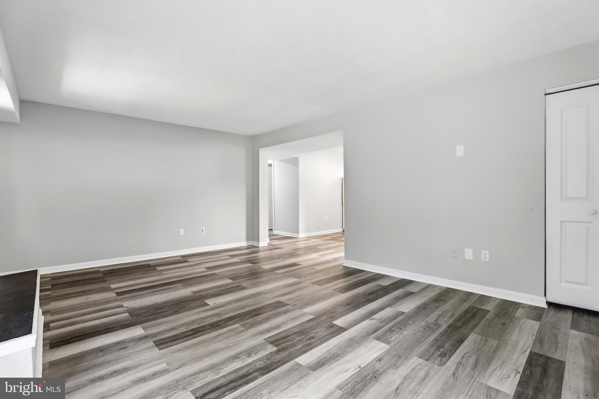 GREENHILLS - Residential