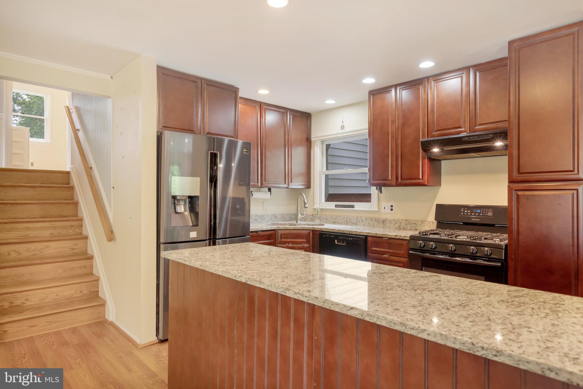 ROLLING VALLEY - Residential Lease