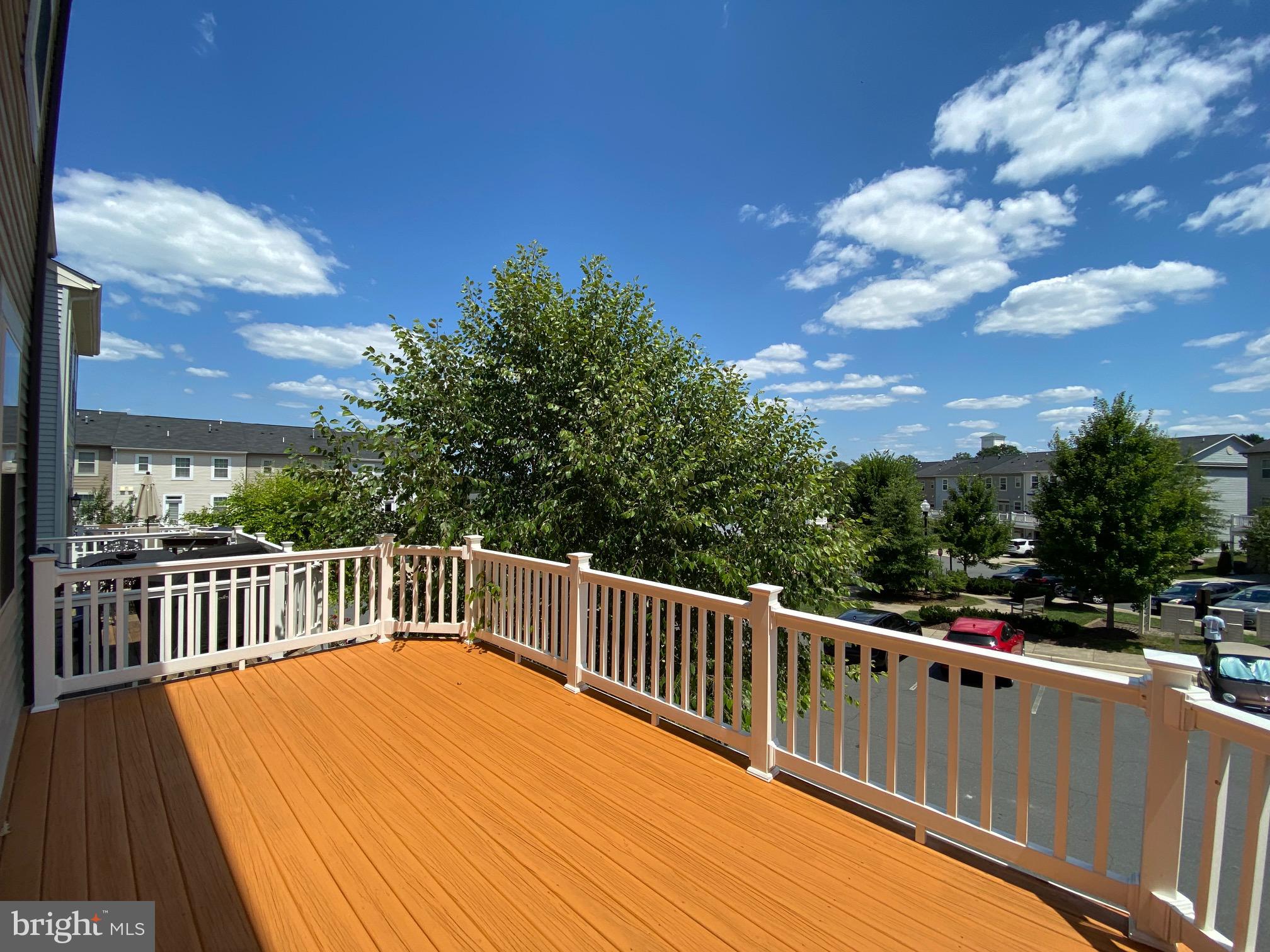 OVERLOOK - Residential Lease