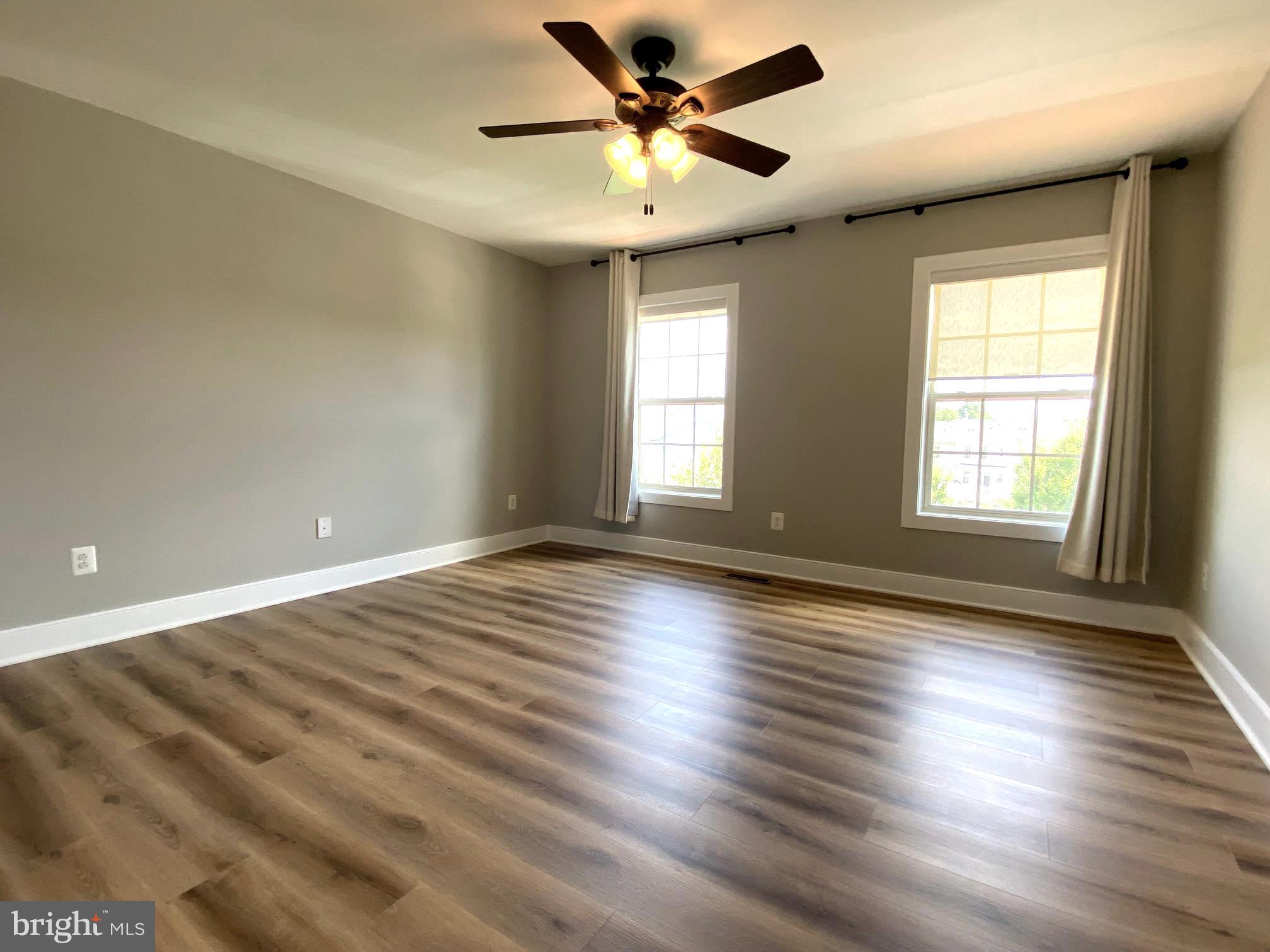 OVERLOOK - Residential Lease