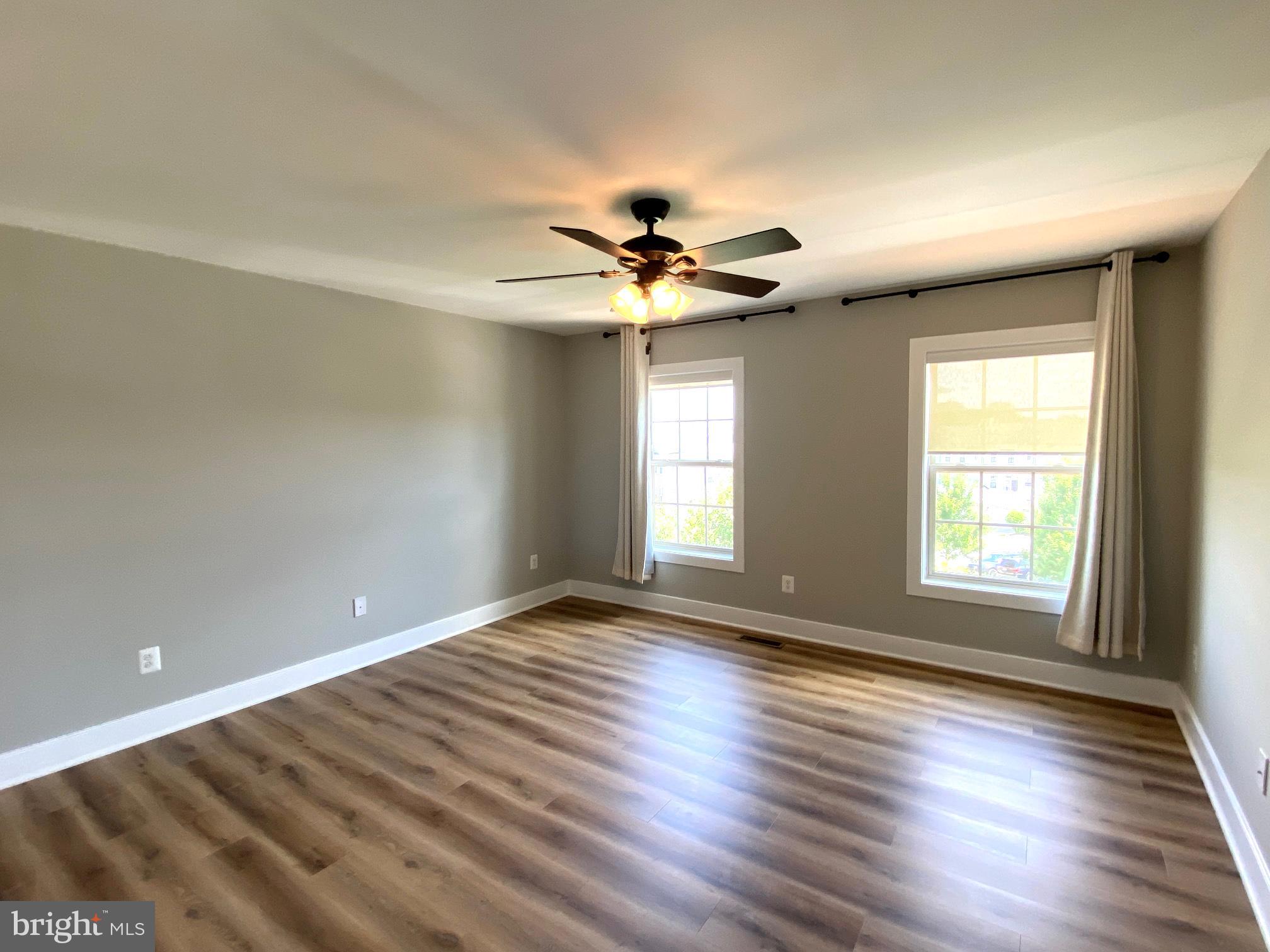 OVERLOOK - Residential Lease