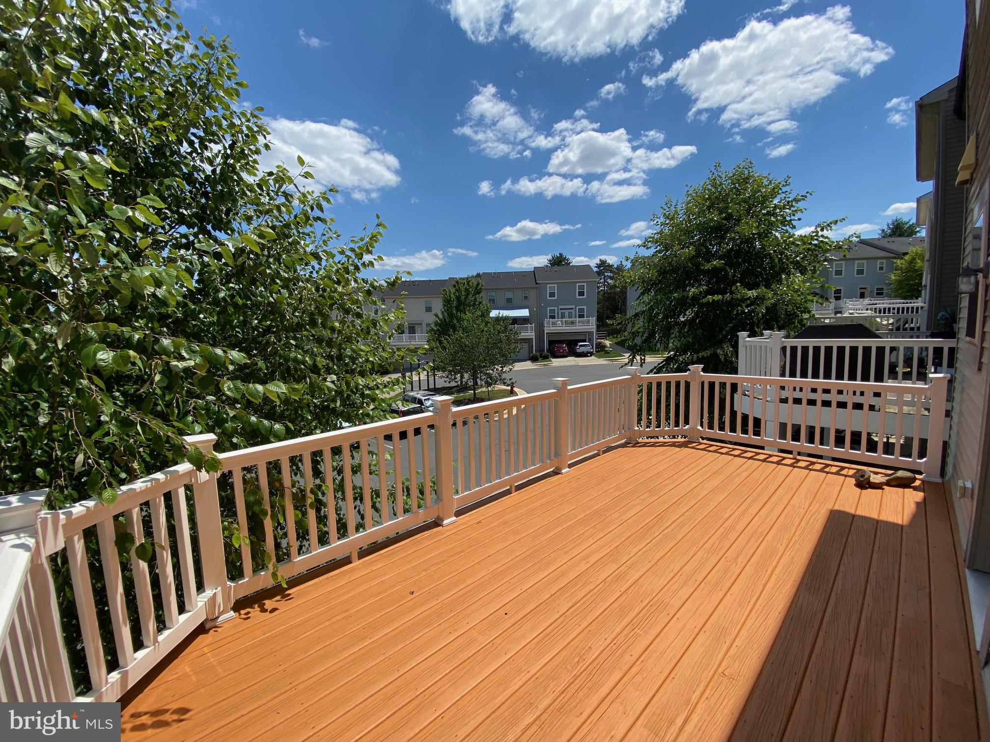 OVERLOOK - Residential Lease