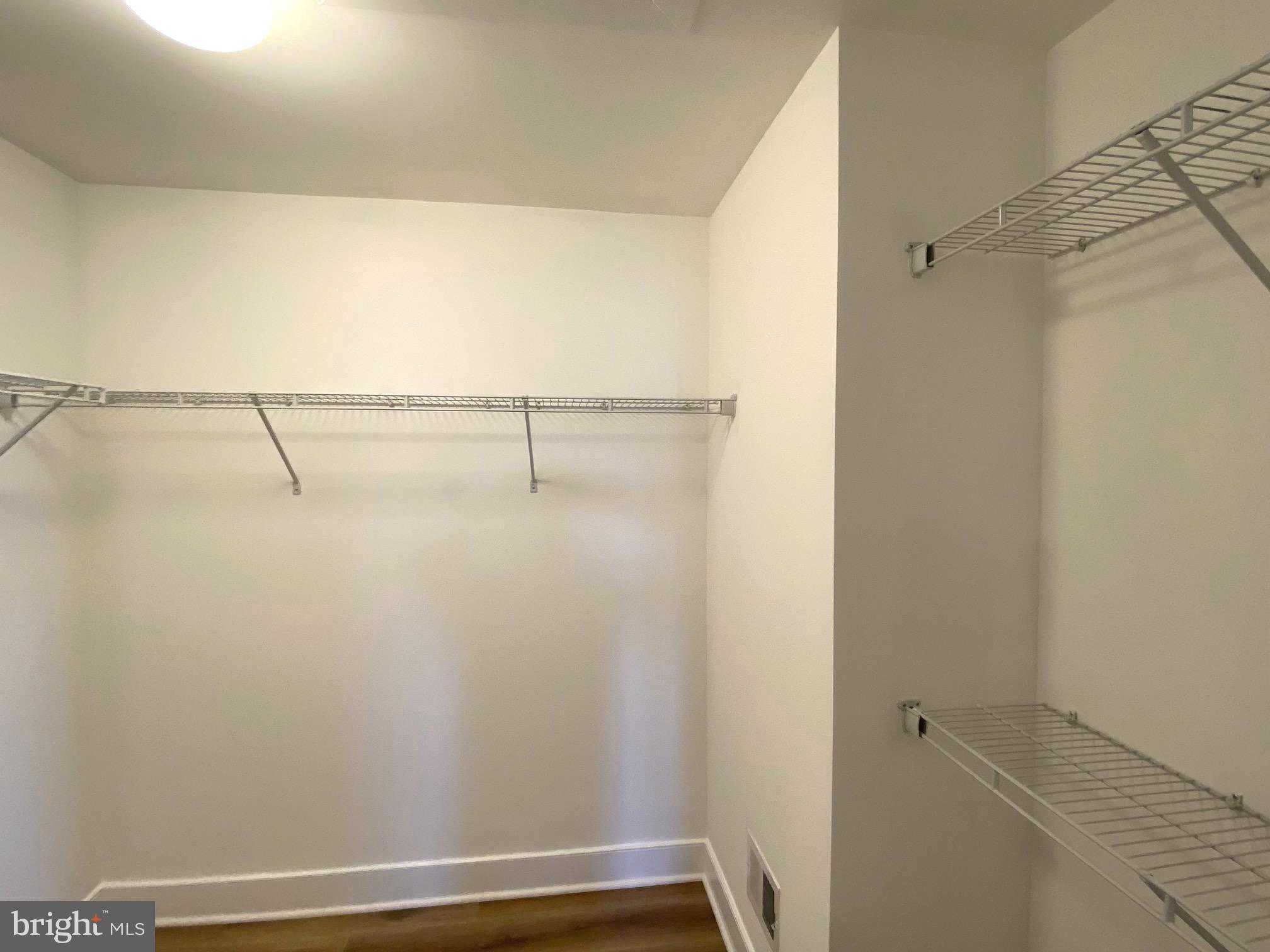 OVERLOOK - Residential Lease