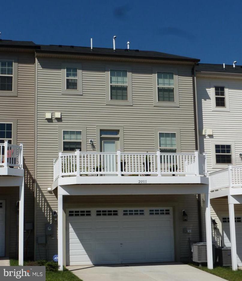 OVERLOOK - Residential Lease