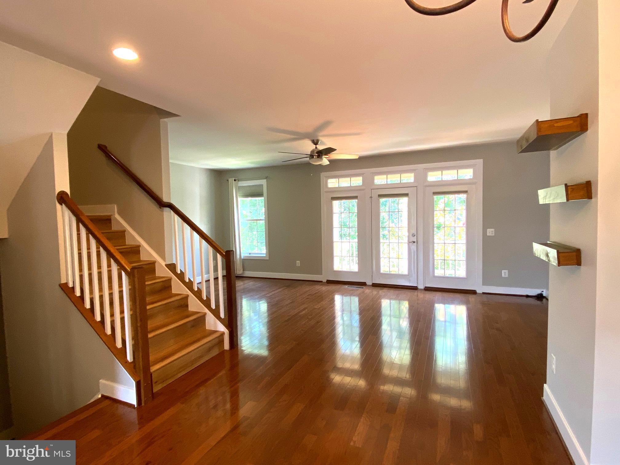 OVERLOOK - Residential Lease