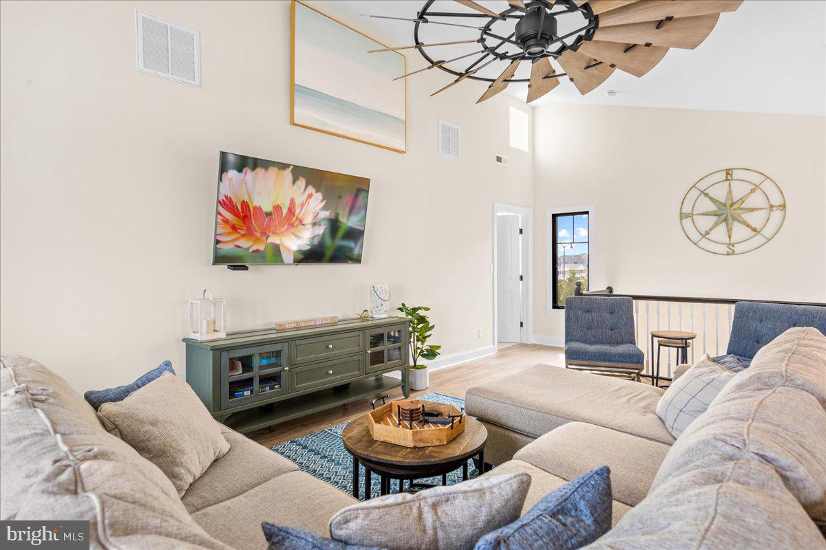 SANDPIPER VILLAGE - Residential