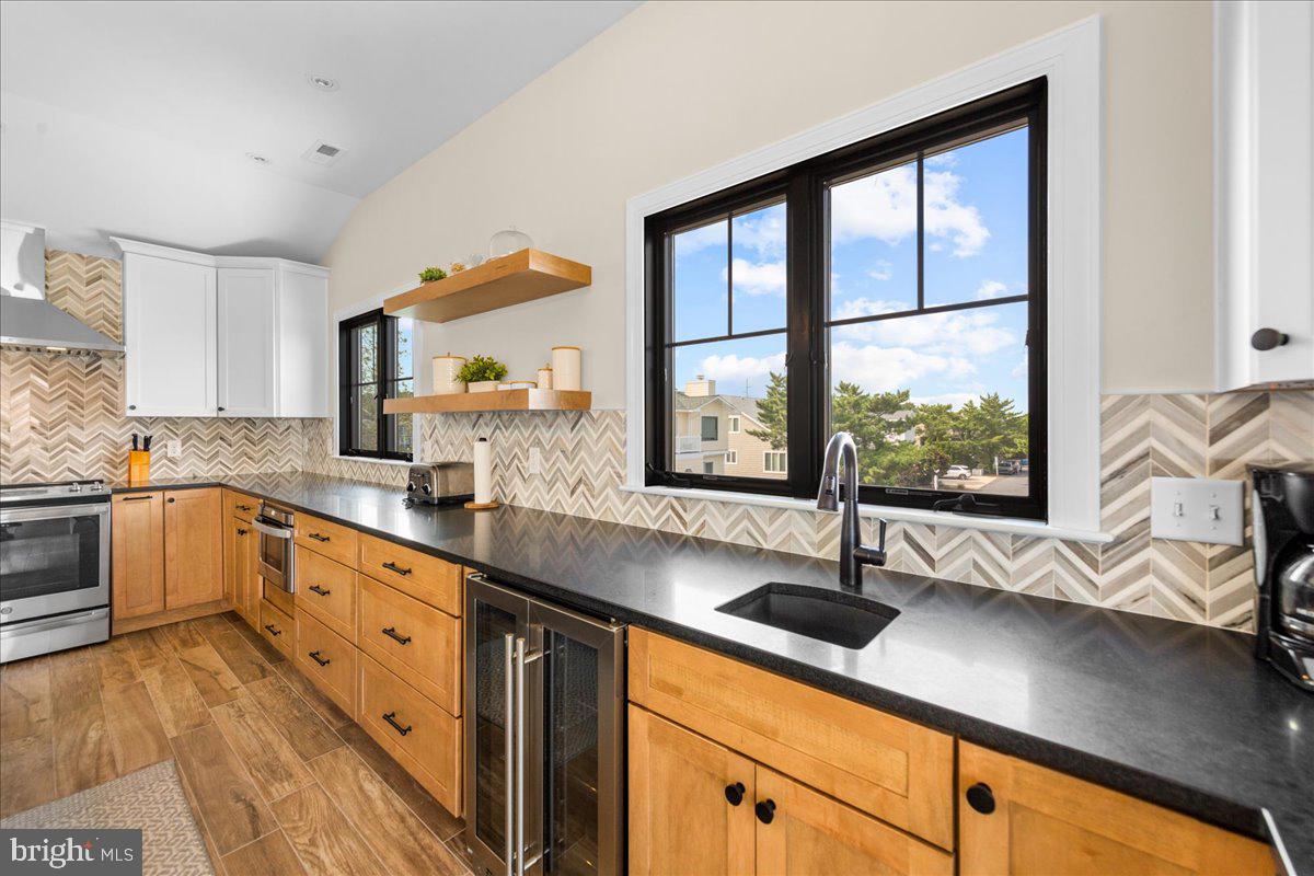 SANDPIPER VILLAGE - Residential