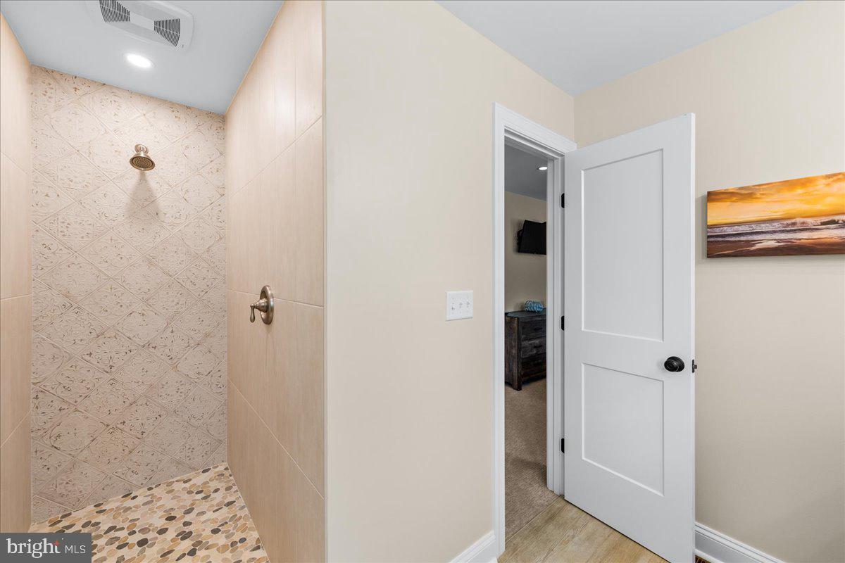 SANDPIPER VILLAGE - Residential