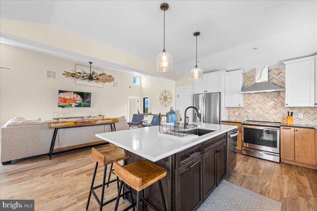 SANDPIPER VILLAGE - Residential