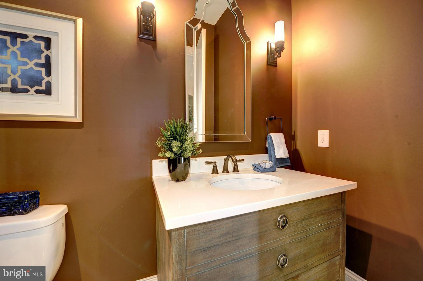 POTOMAC OUTSIDE - Residential