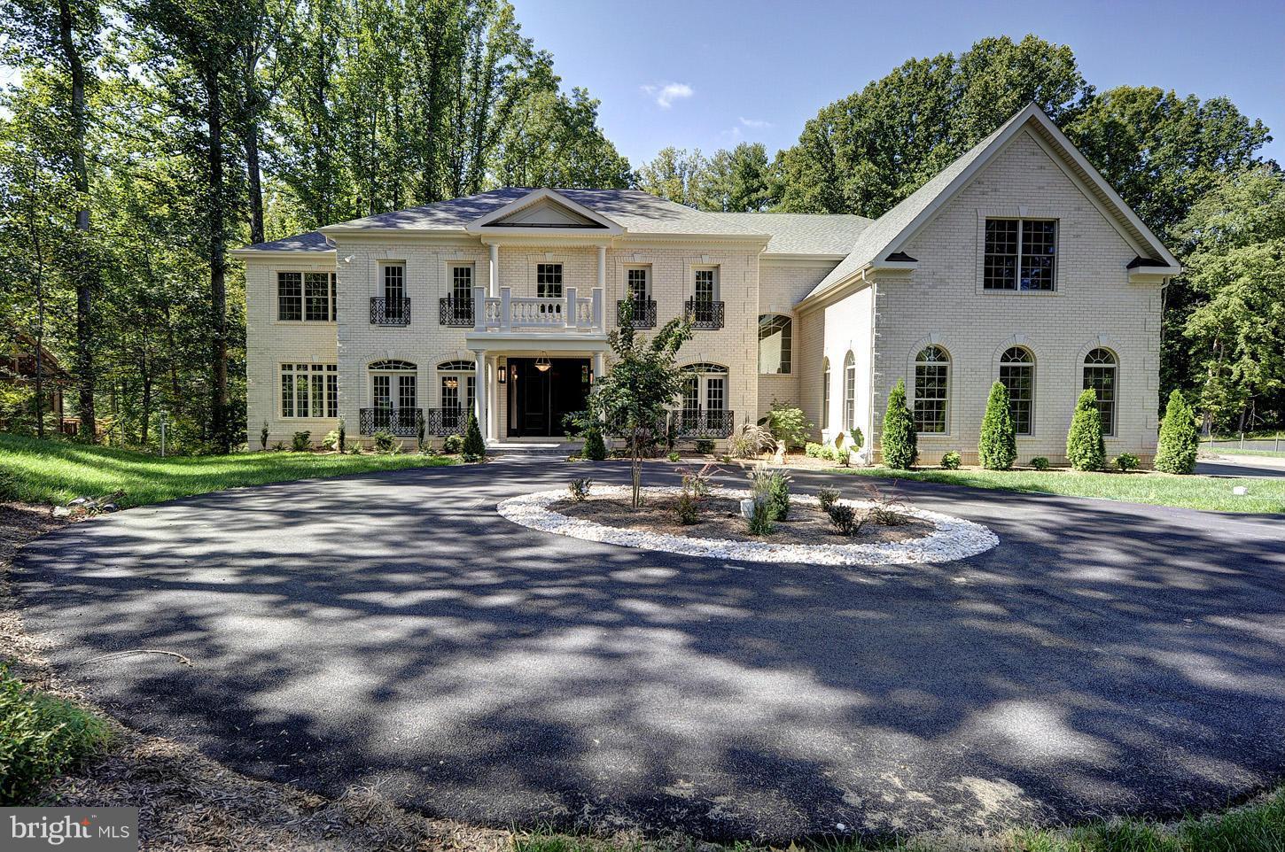 POTOMAC OUTSIDE - Residential