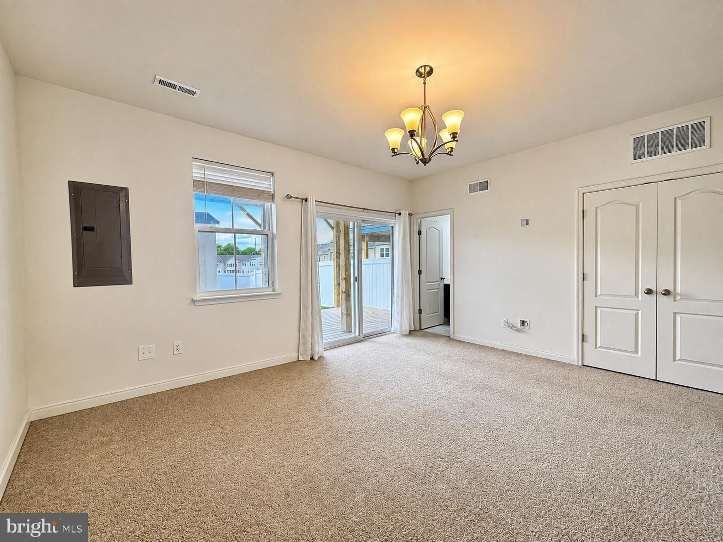 4811 HICKS DRIVE