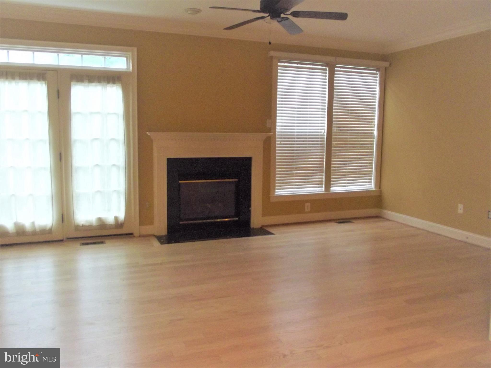 DEARBOUGHT - Residential Lease