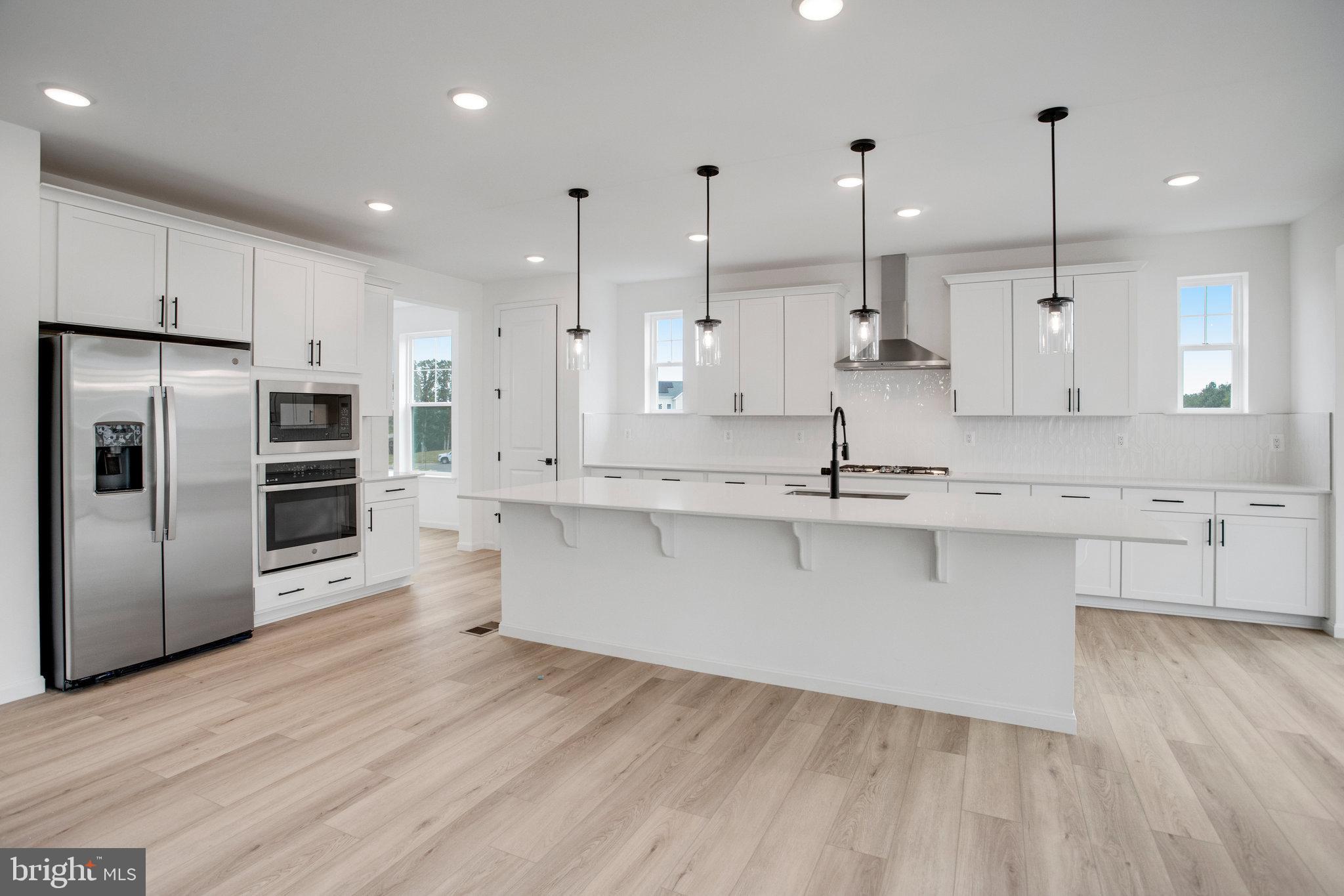 WHITE OAK - Residential