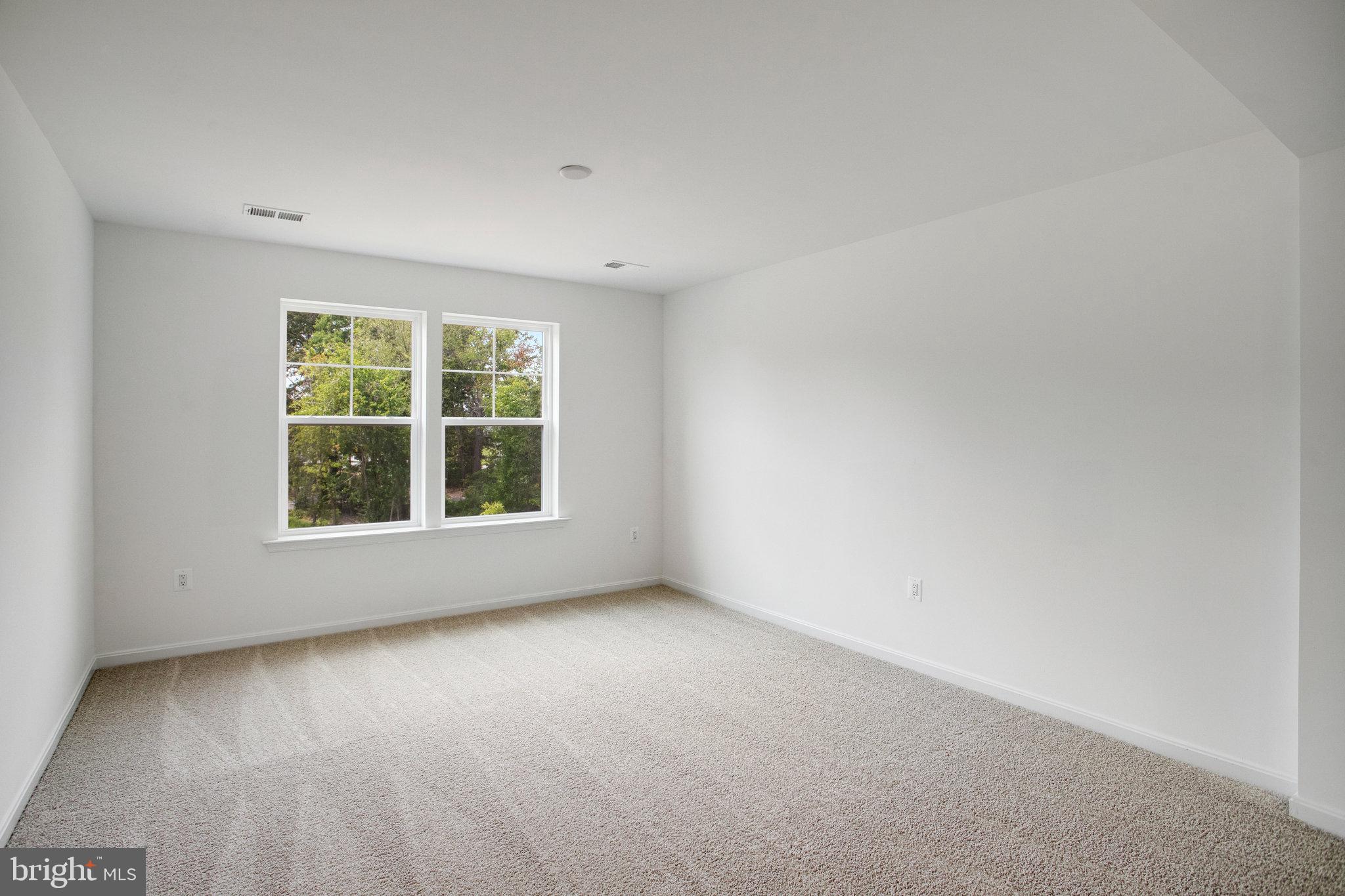 WHITE OAK - Residential