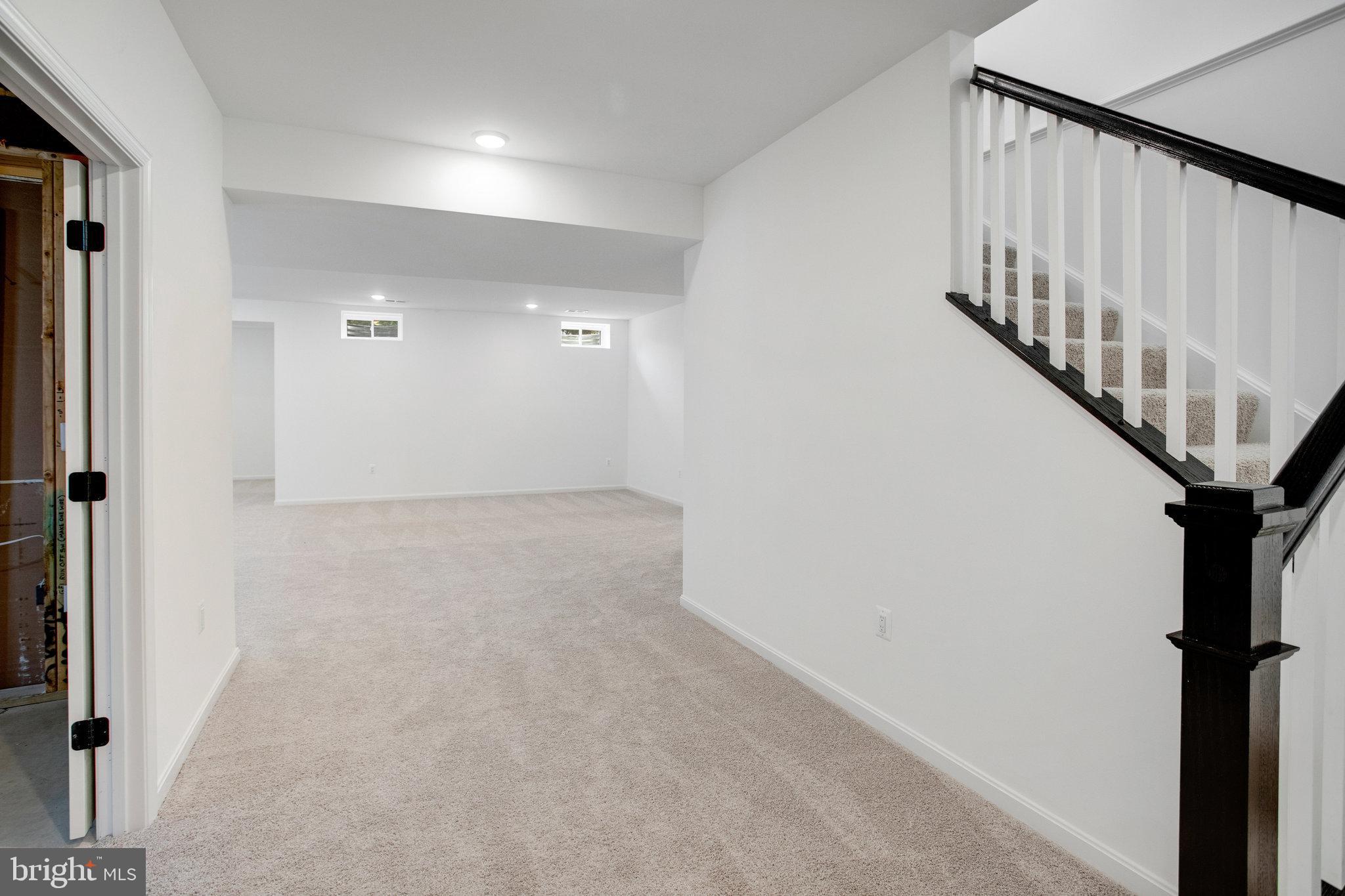 WHITE OAK - Residential