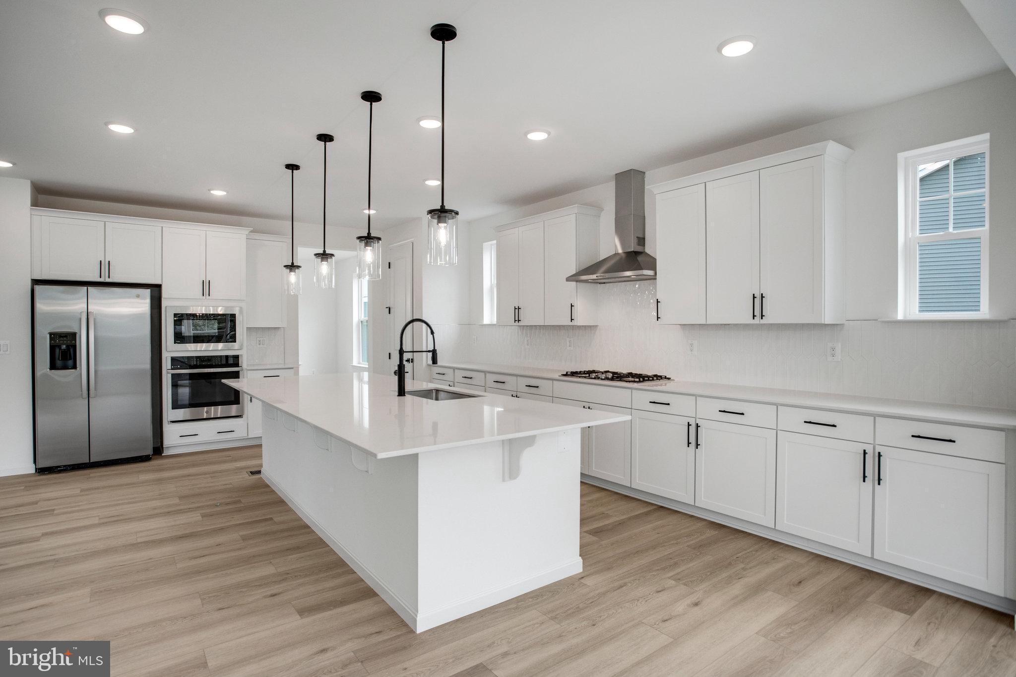 WHITE OAK - Residential