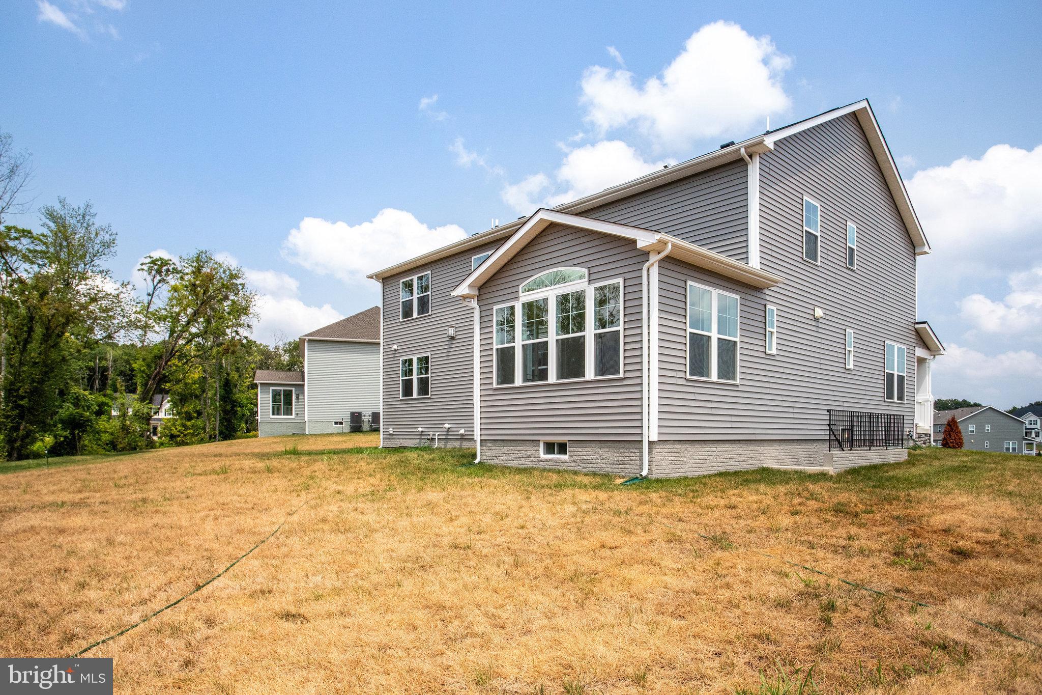 WHITE OAK - Residential