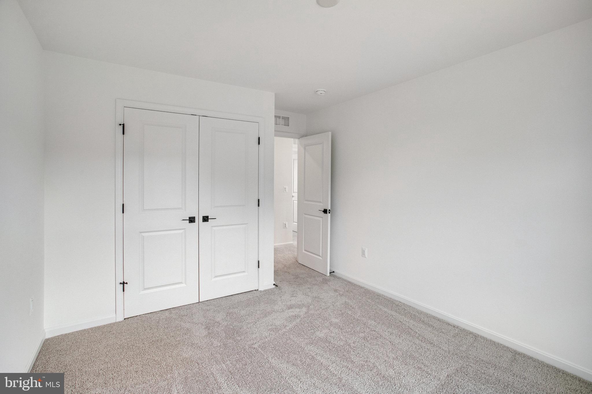 WHITE OAK - Residential