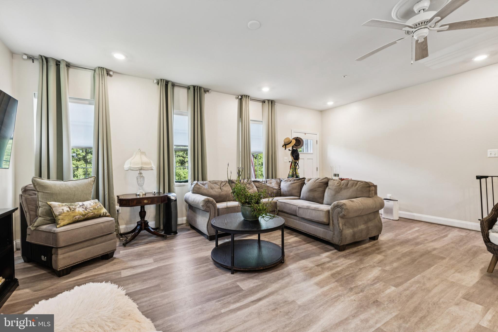 WOODS OF MYRTLE POINT - Residential