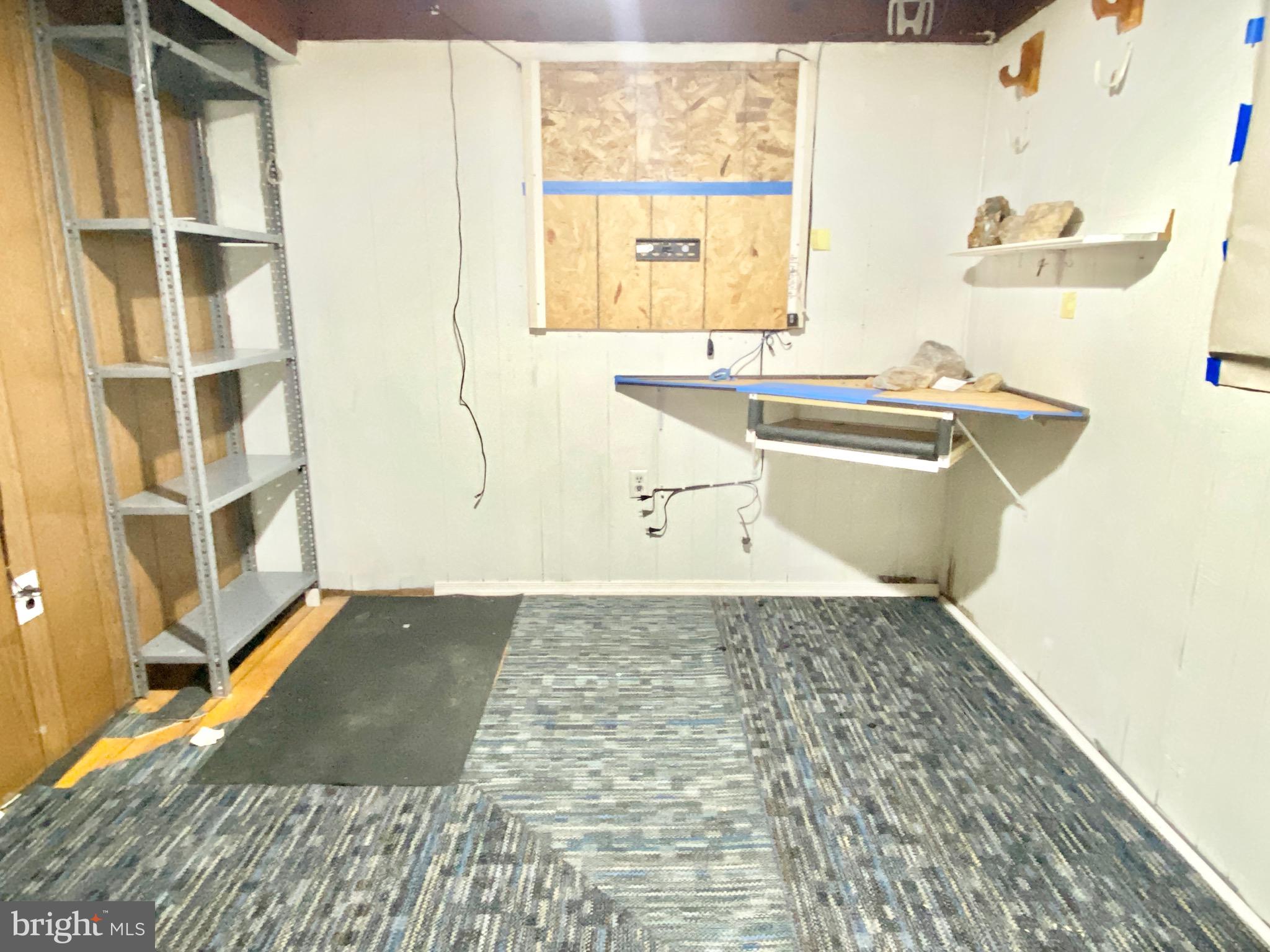 KEYES FERRY ACRES - Residential