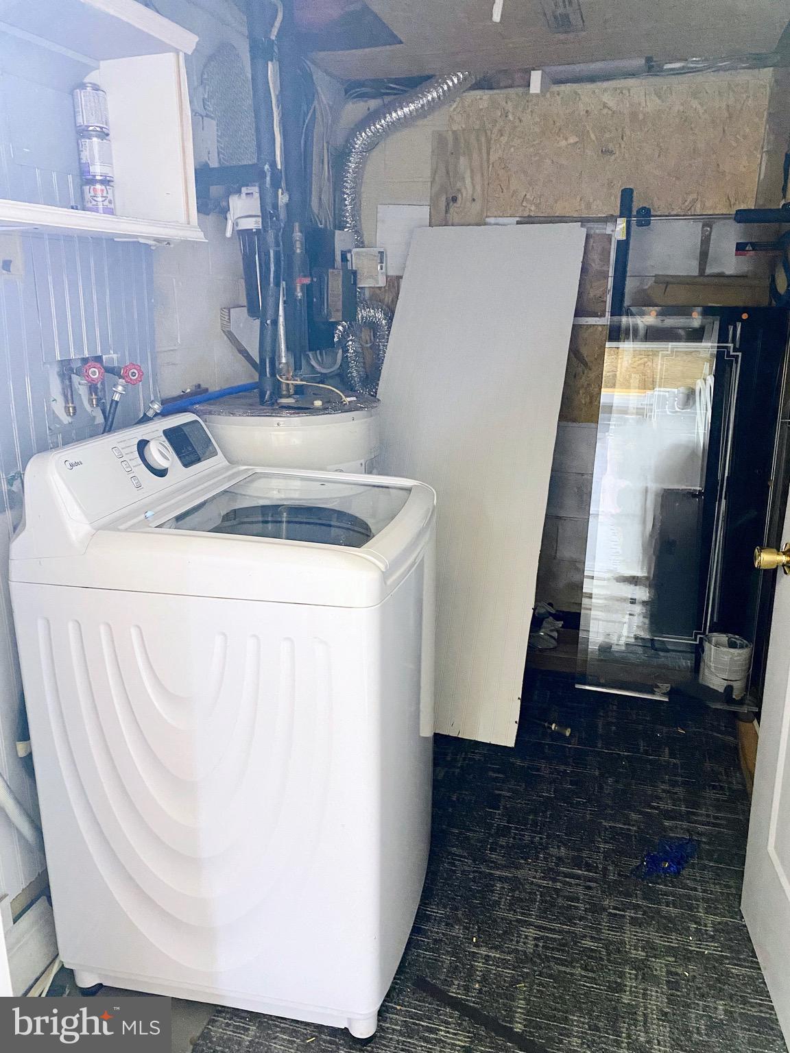 KEYES FERRY ACRES - Residential