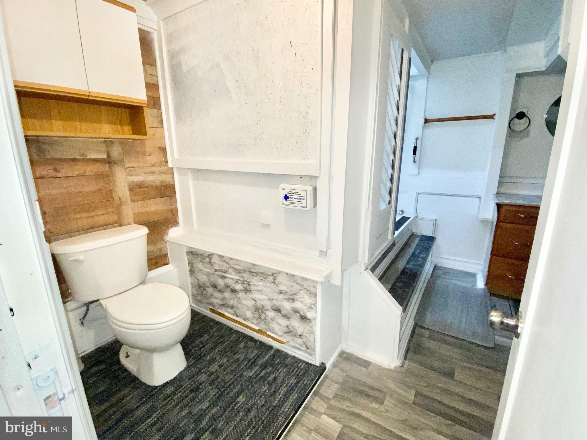 KEYES FERRY ACRES - Residential