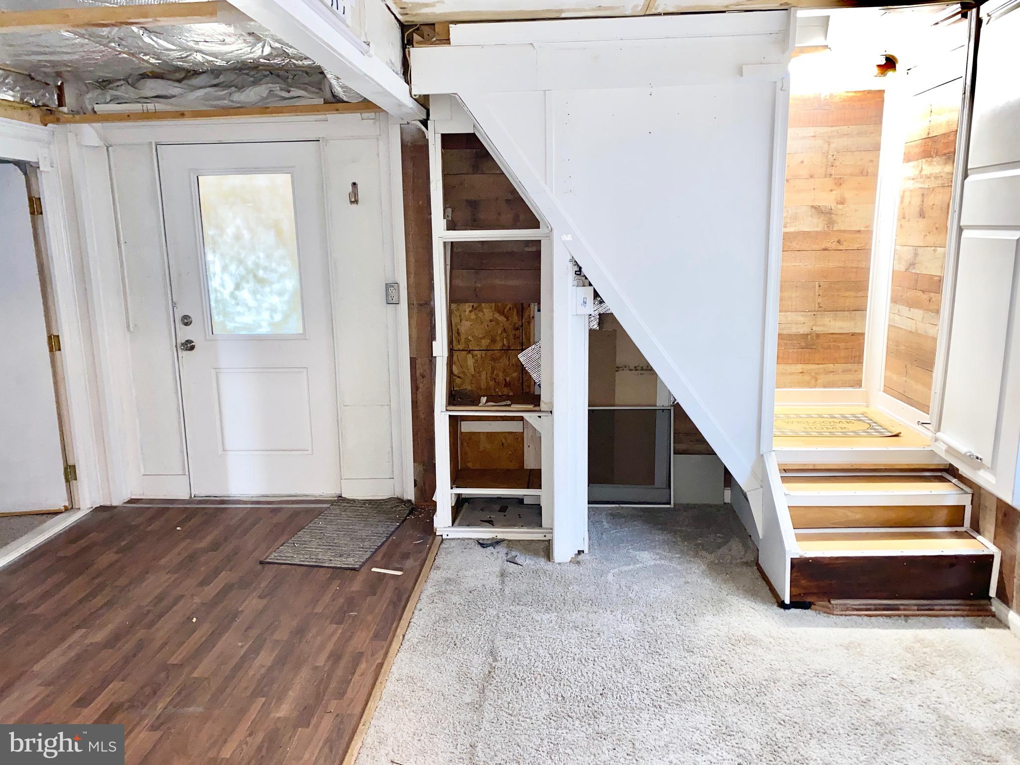 KEYES FERRY ACRES - Residential