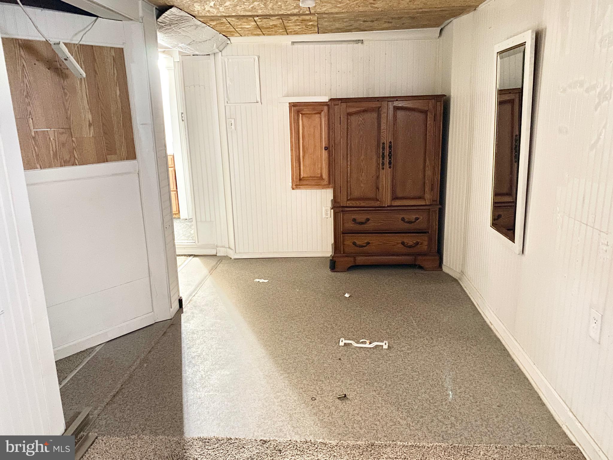 KEYES FERRY ACRES - Residential