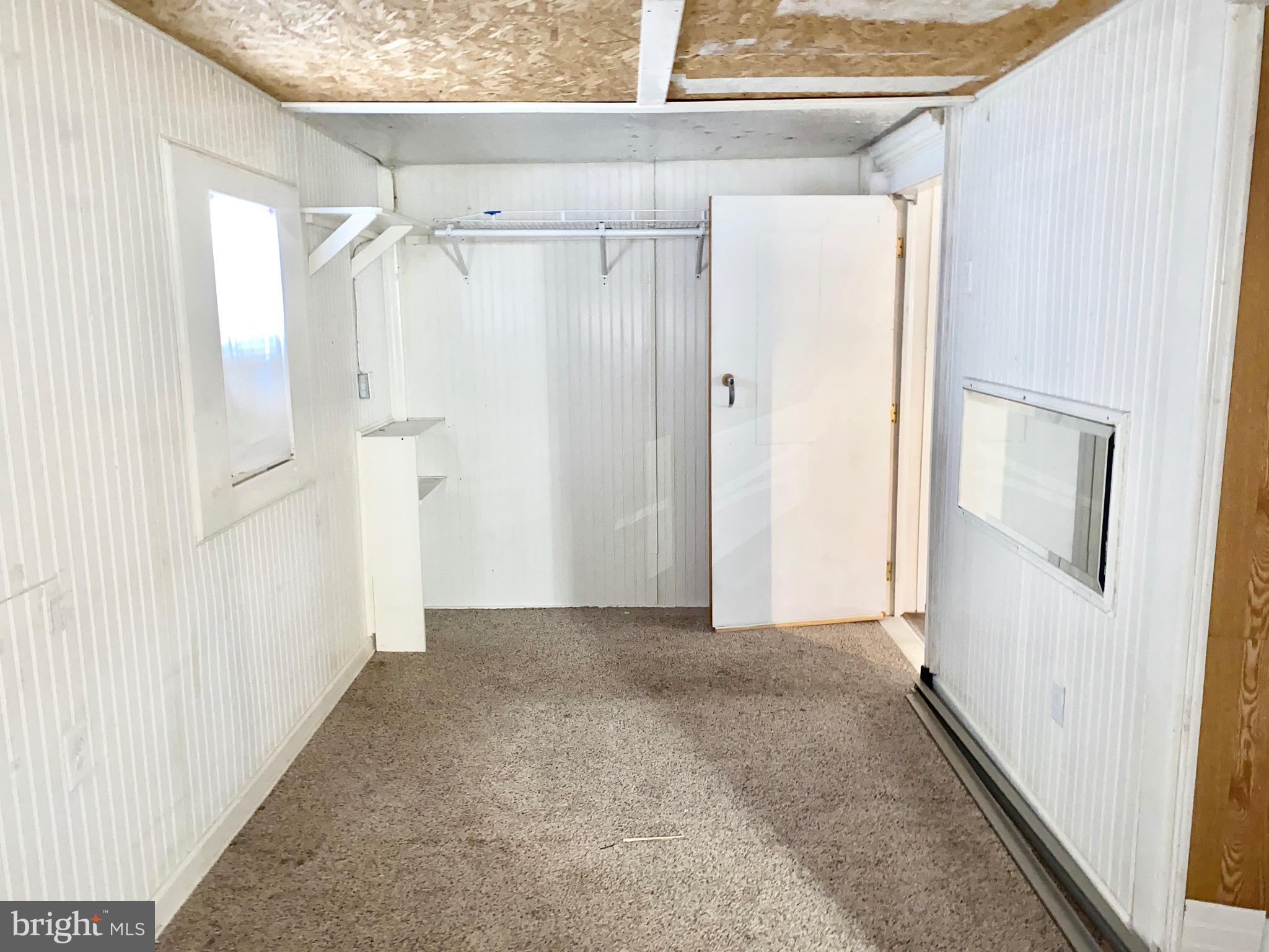 KEYES FERRY ACRES - Residential