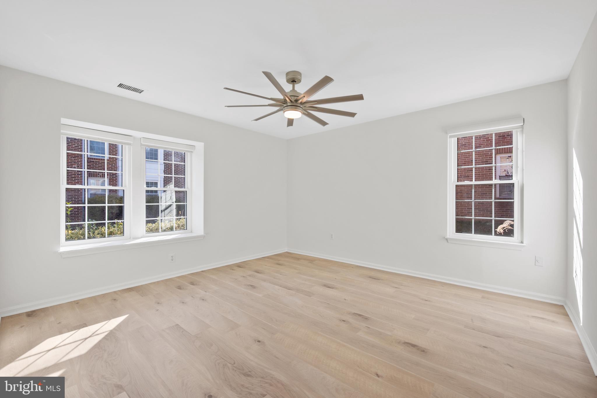 WINDGATE - Residential