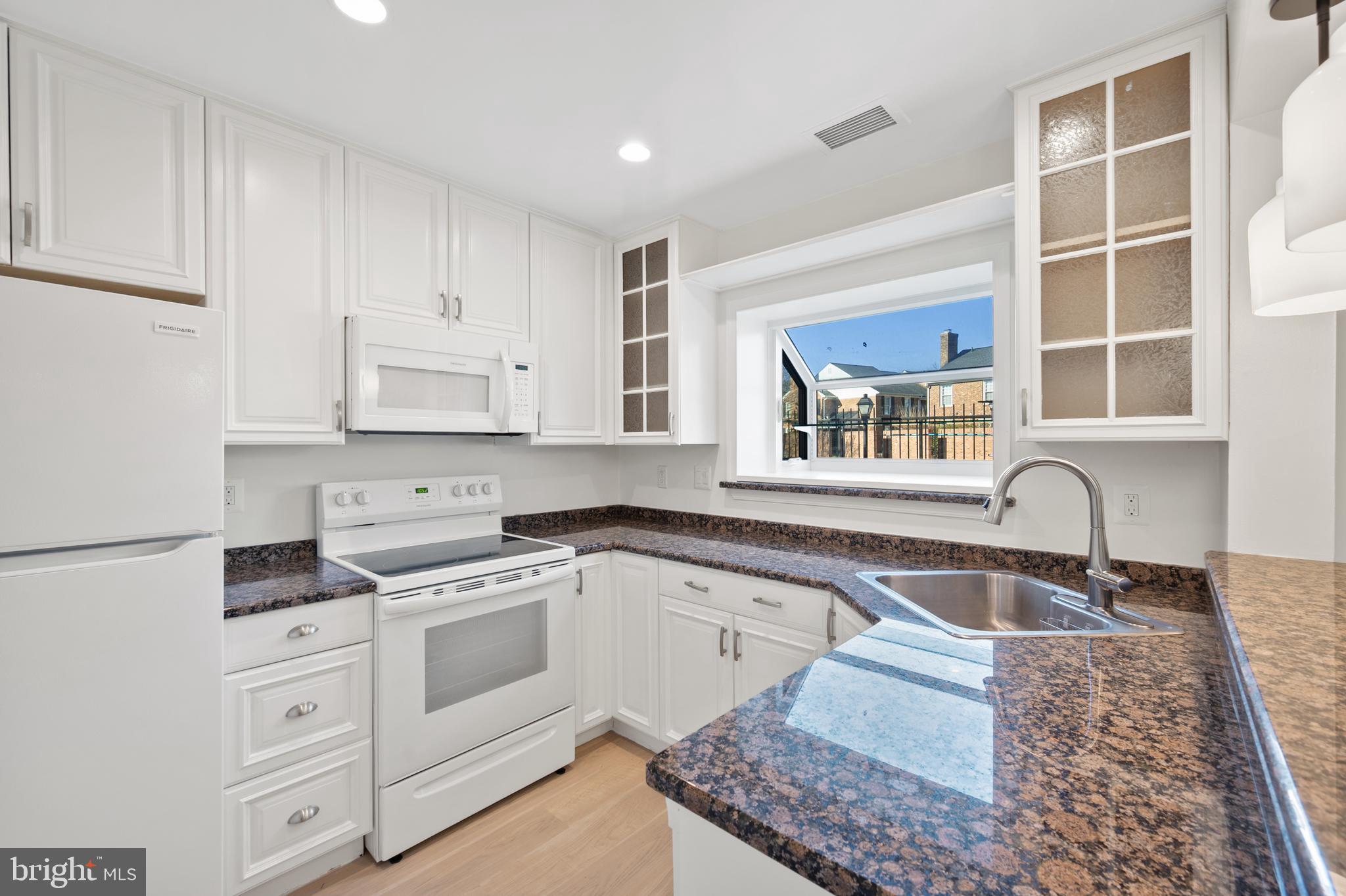 WINDGATE - Residential