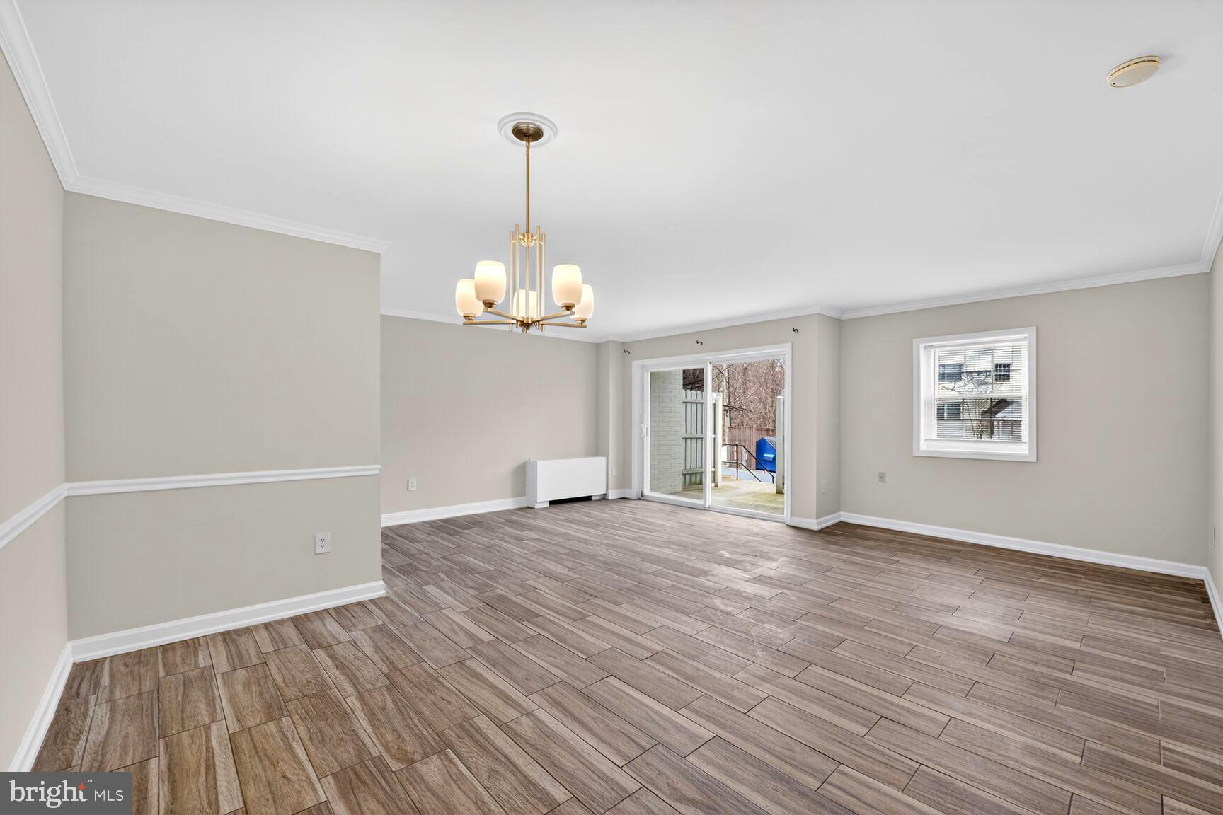 4409 ROMLON STREET 3