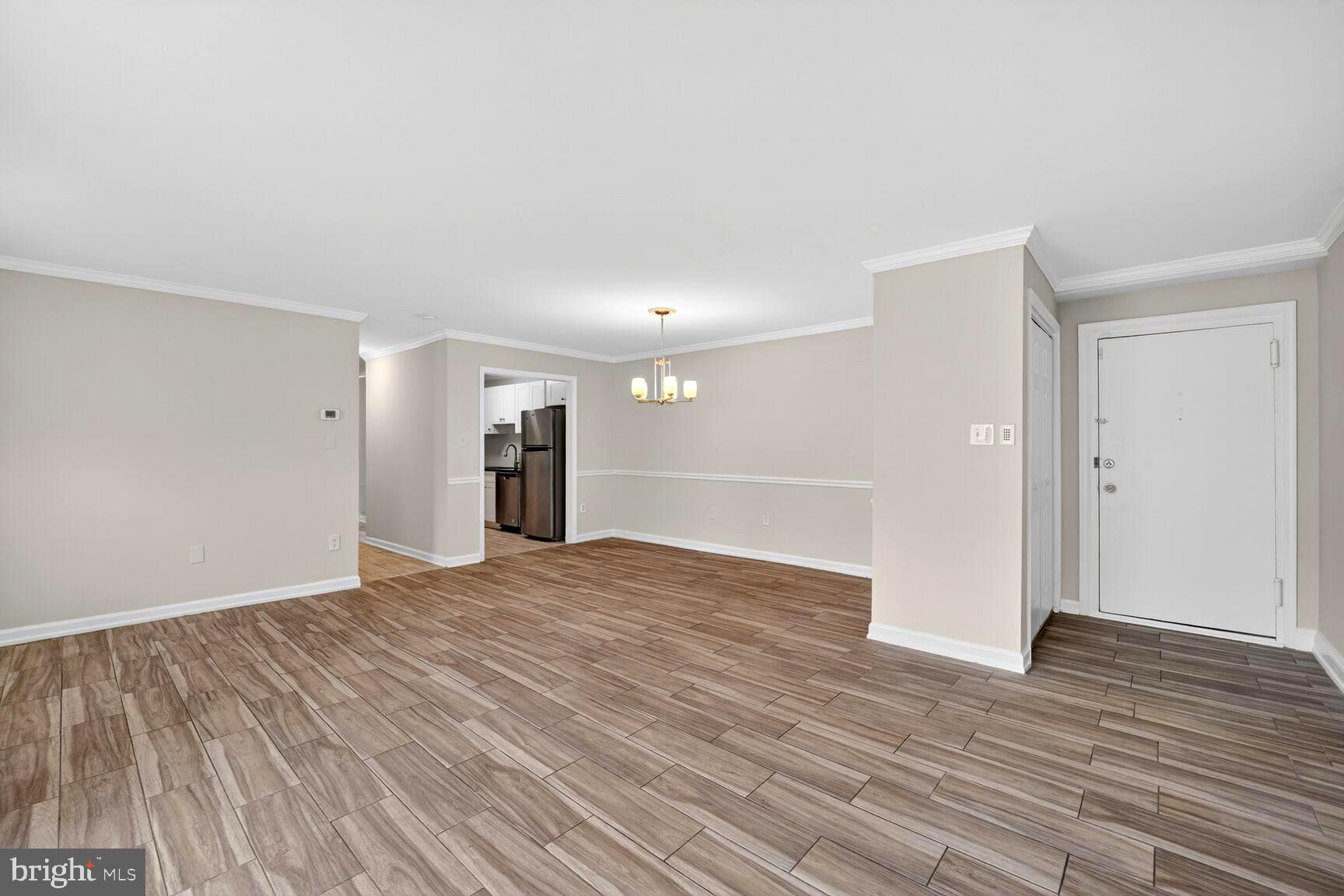 4409 ROMLON STREET 3