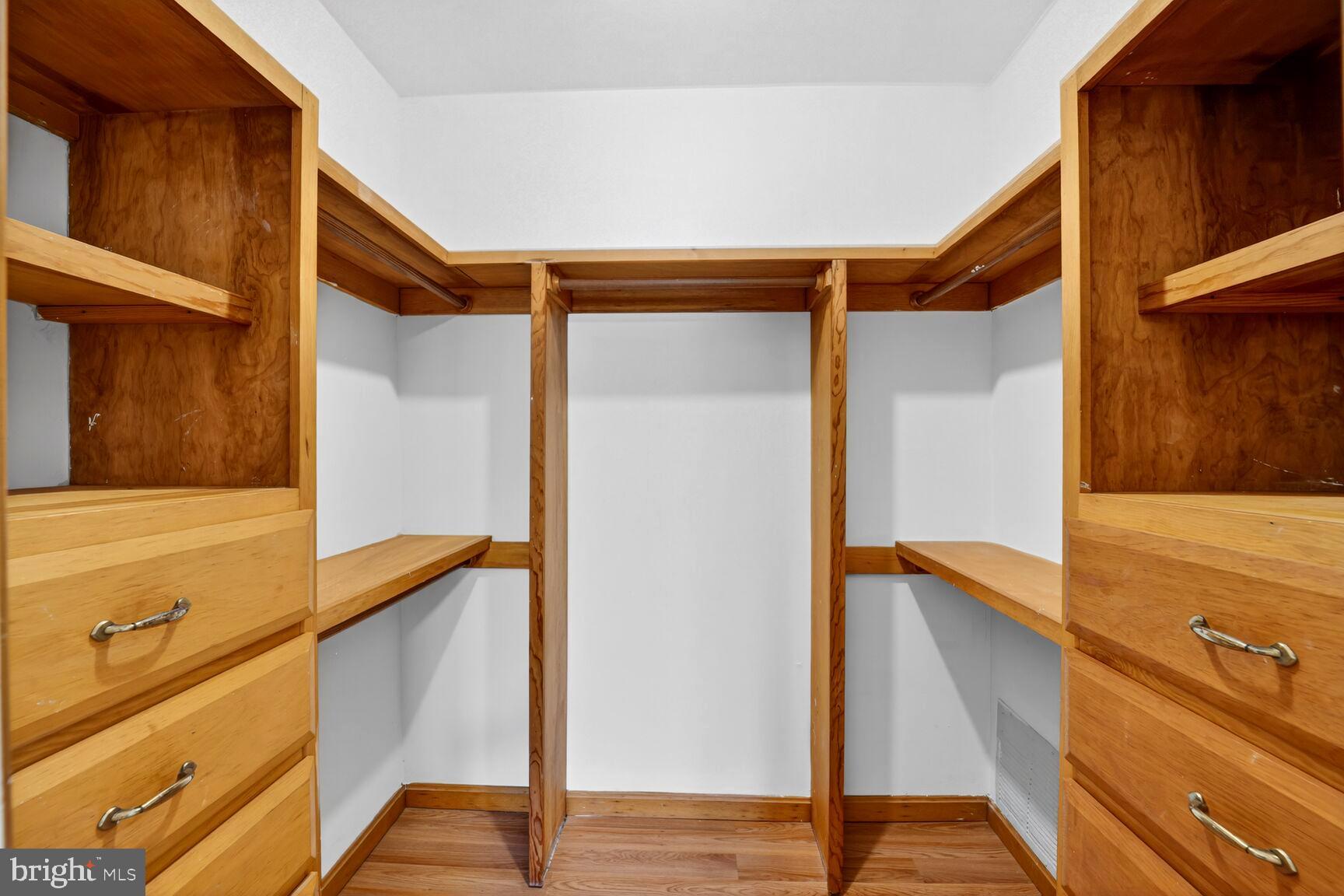 MONTPELIER VILLAGE - Residential