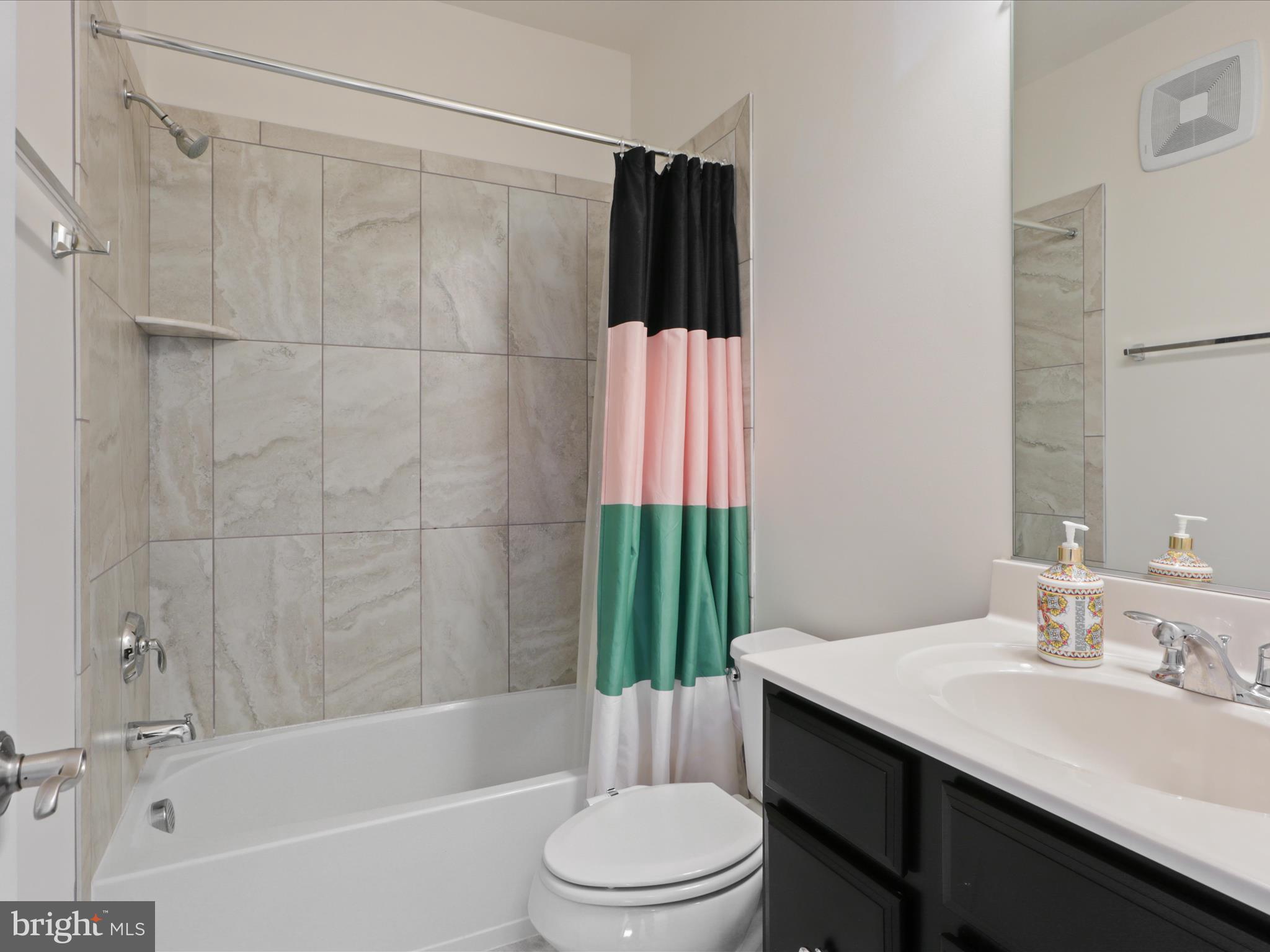 METRO SQUARE - Residential Lease