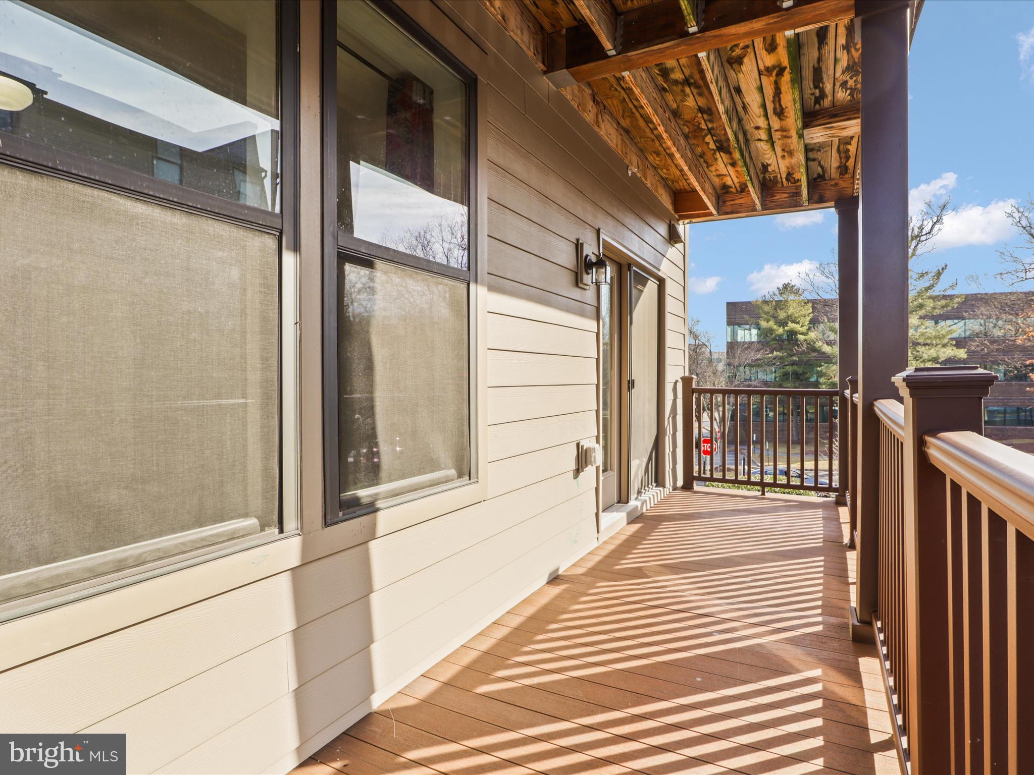 METRO SQUARE - Residential Lease