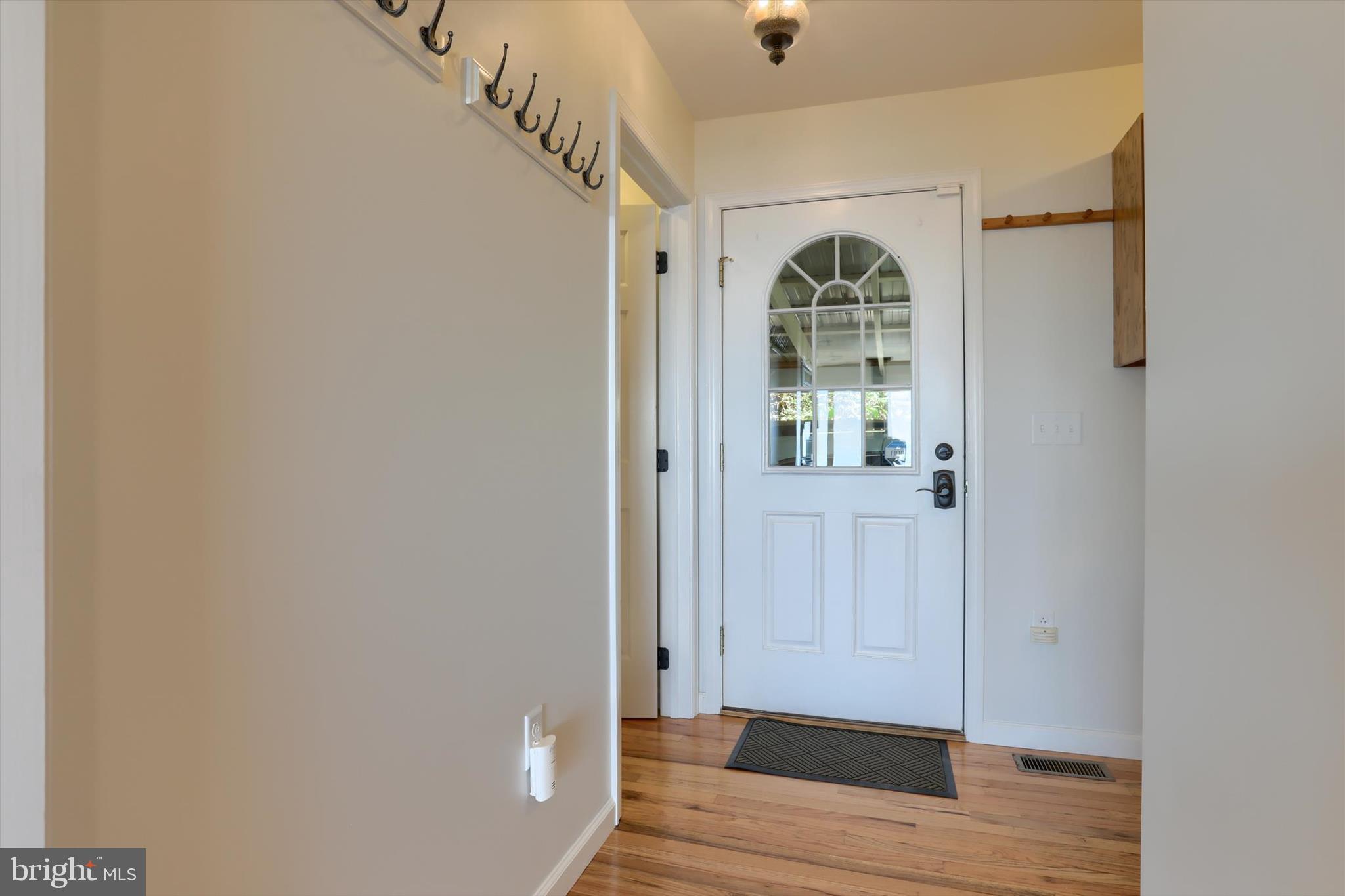 9450 LANCASTER AVENUE