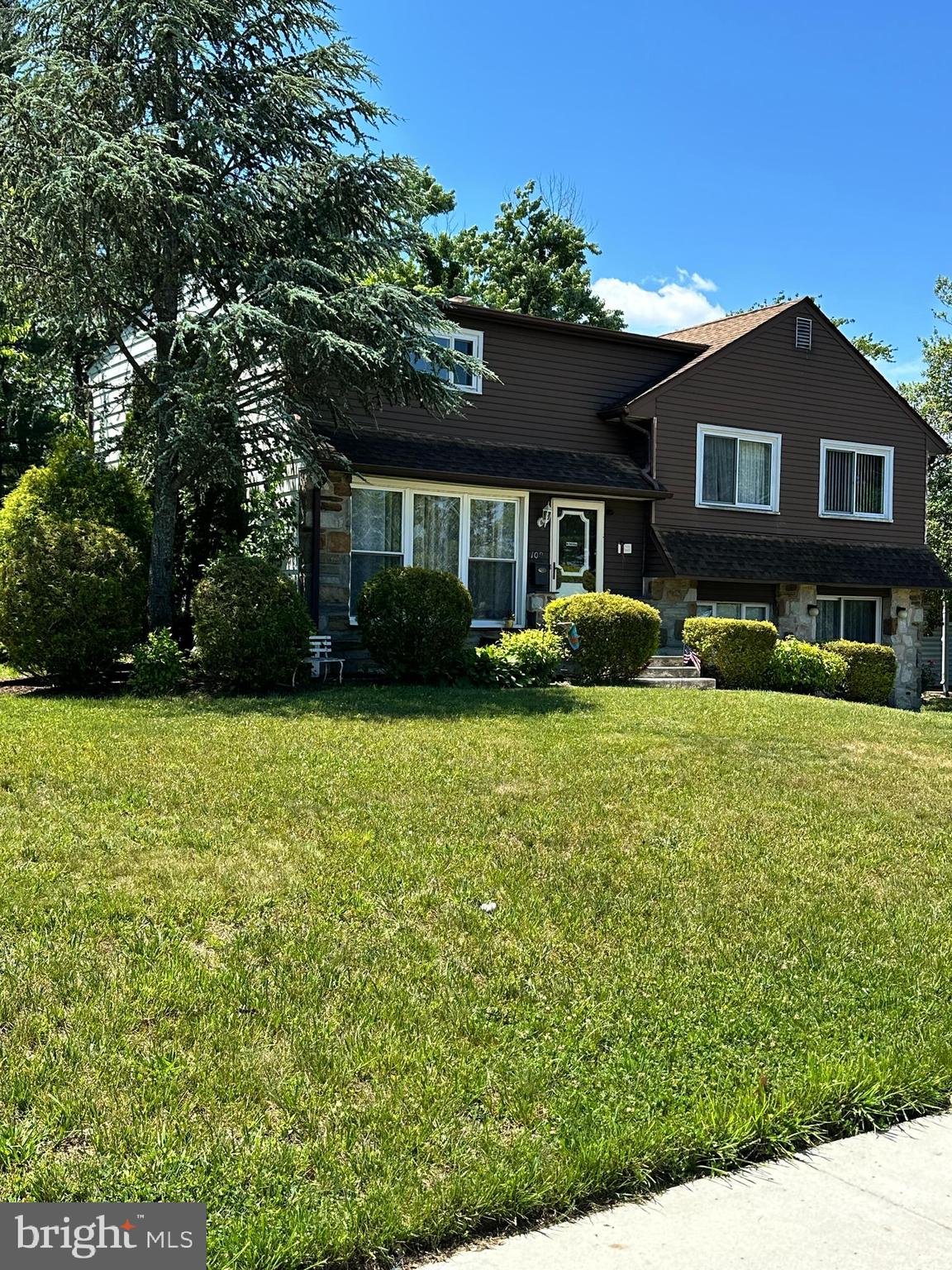 109 LONG LANE