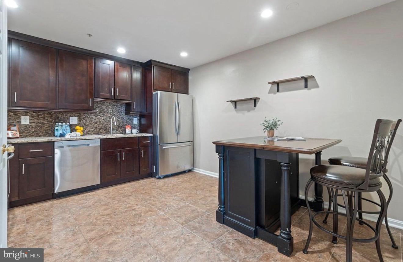 8926 MALLARD COURT