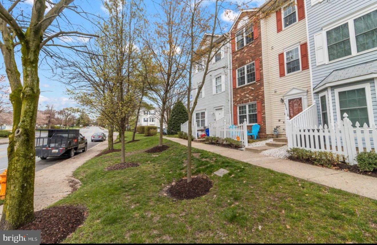8926 MALLARD COURT