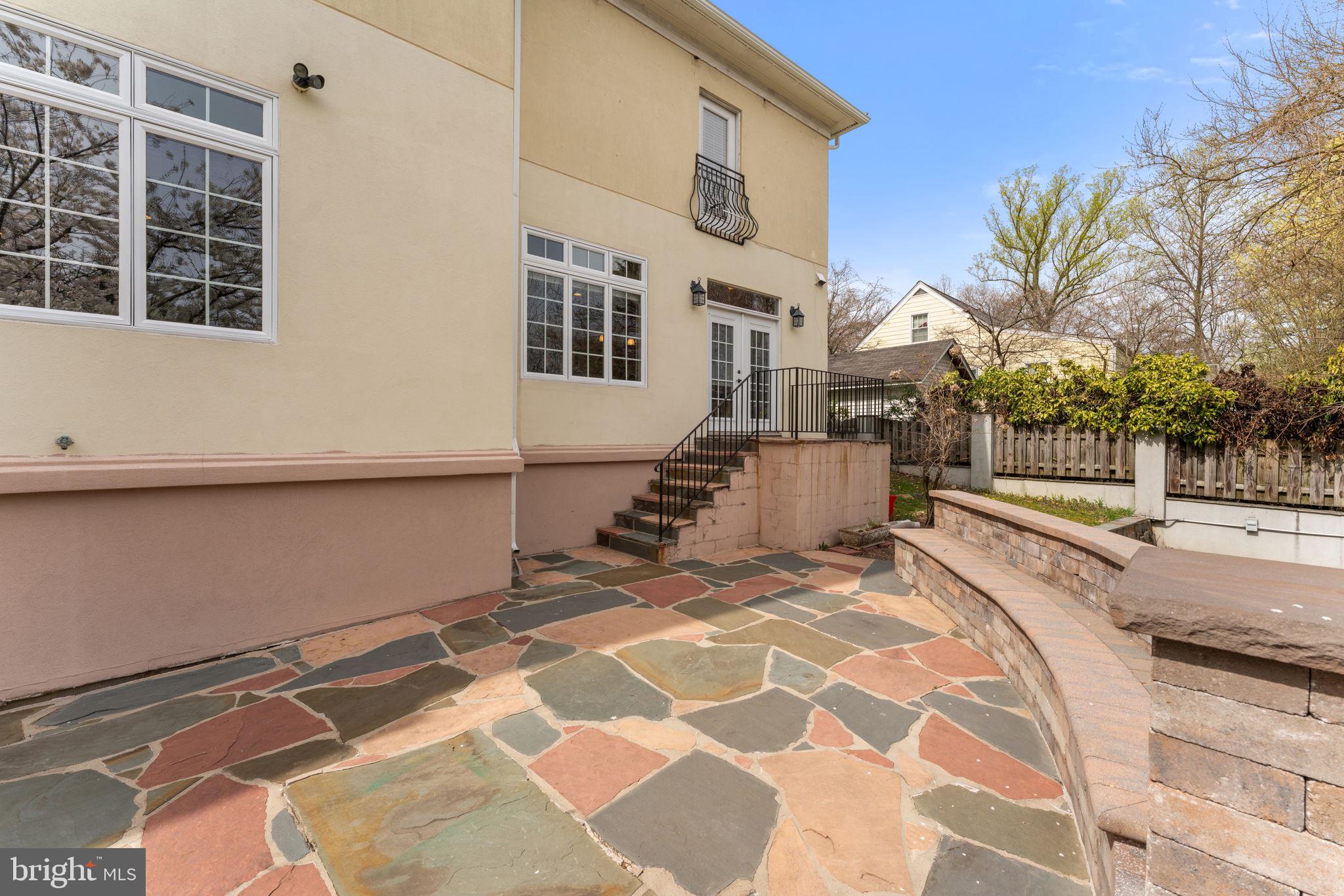 FAIRLAND - Residential