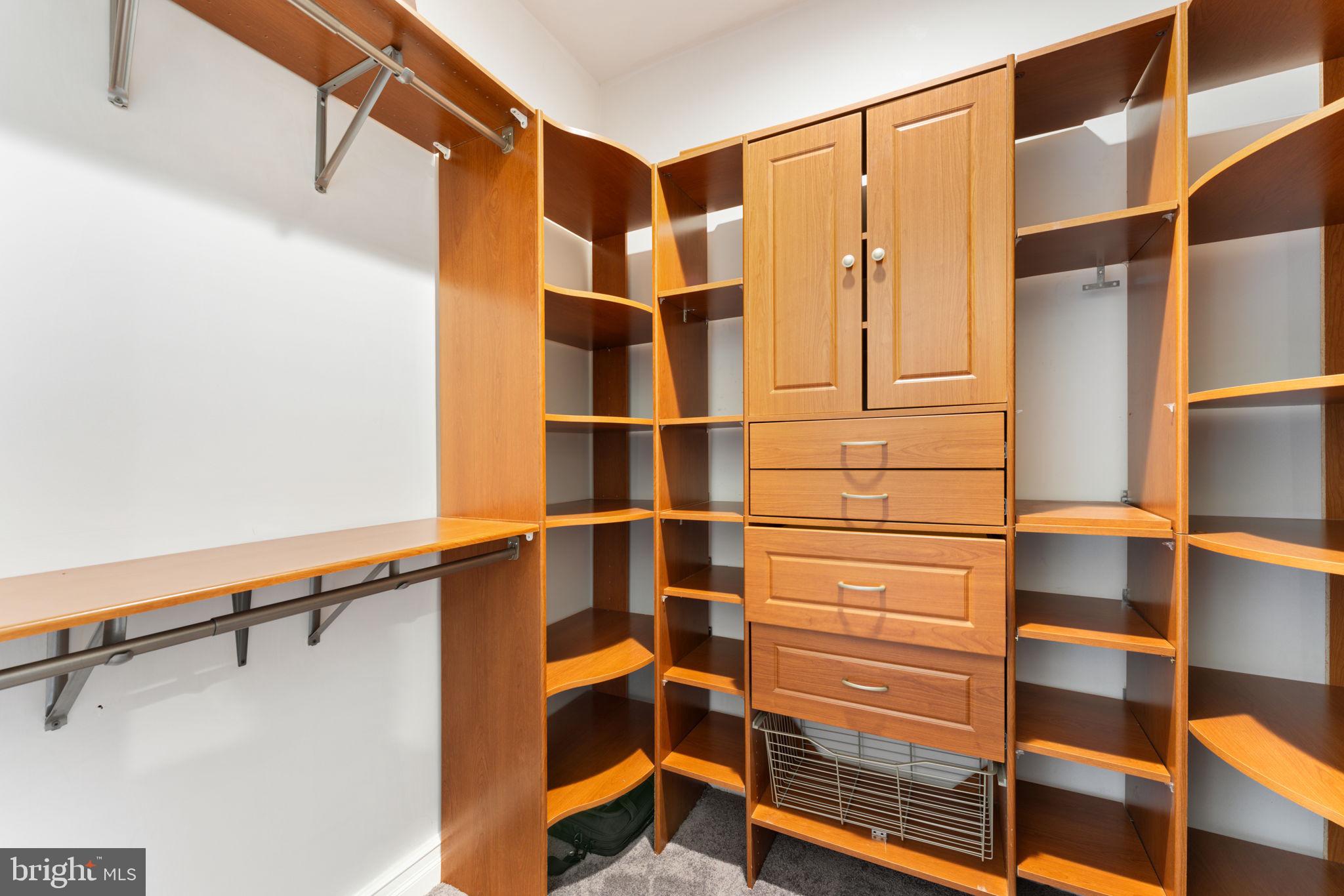 FAIRLAND - Residential