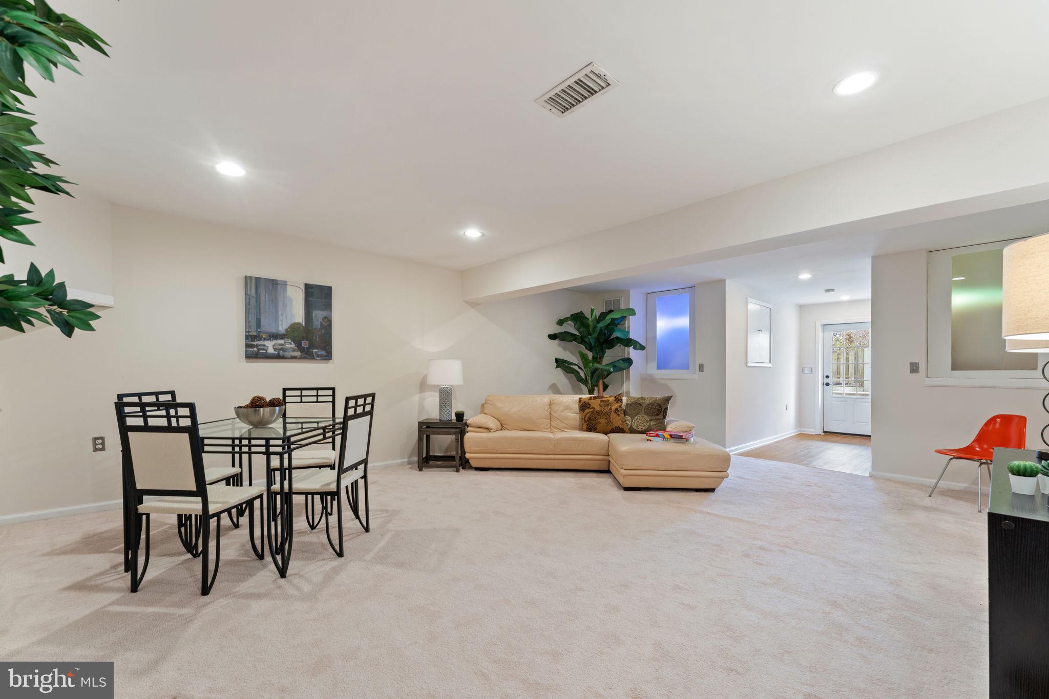 FAIRLAND - Residential