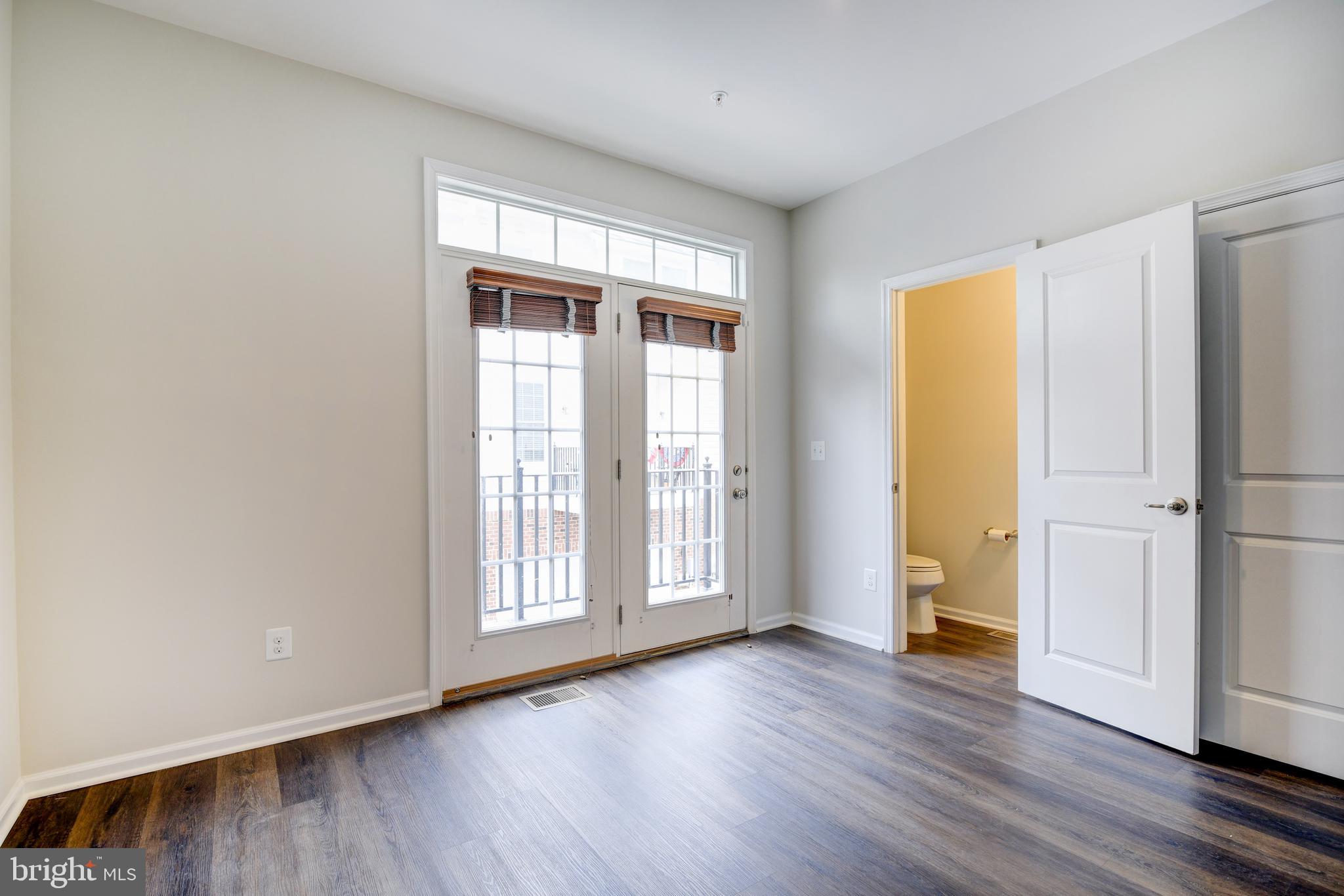 CRESCENT PLACE - Residential Lease