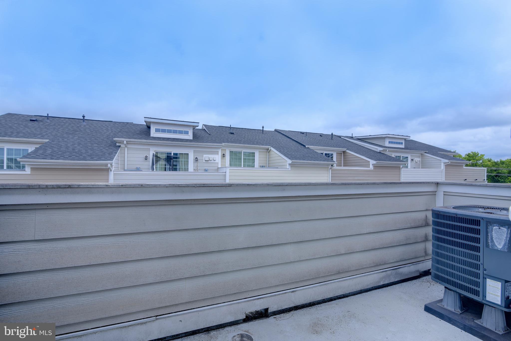 CRESCENT PLACE - Residential Lease